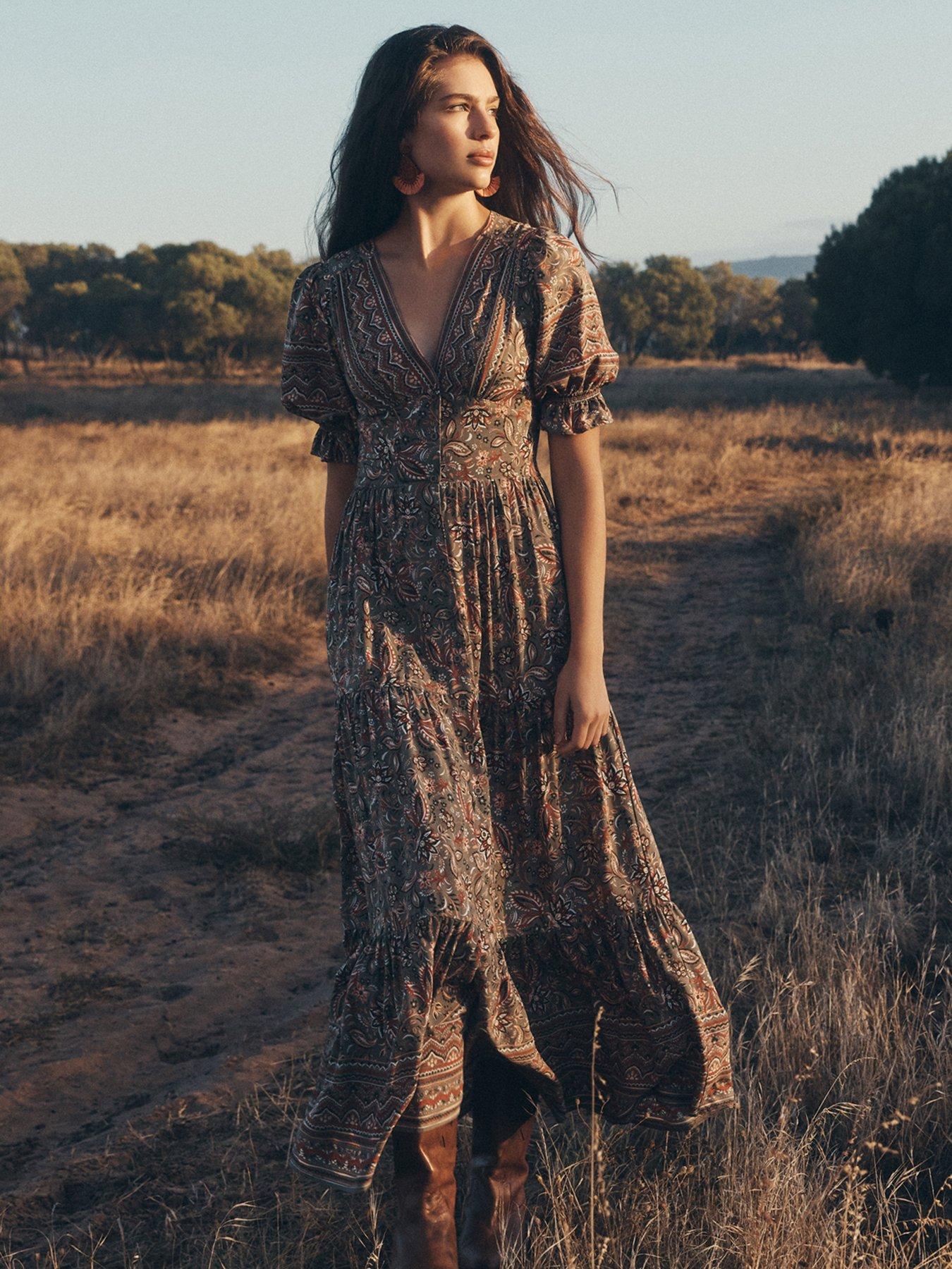Image 6 of 6 of Apricot Sarasa Border Button Dress