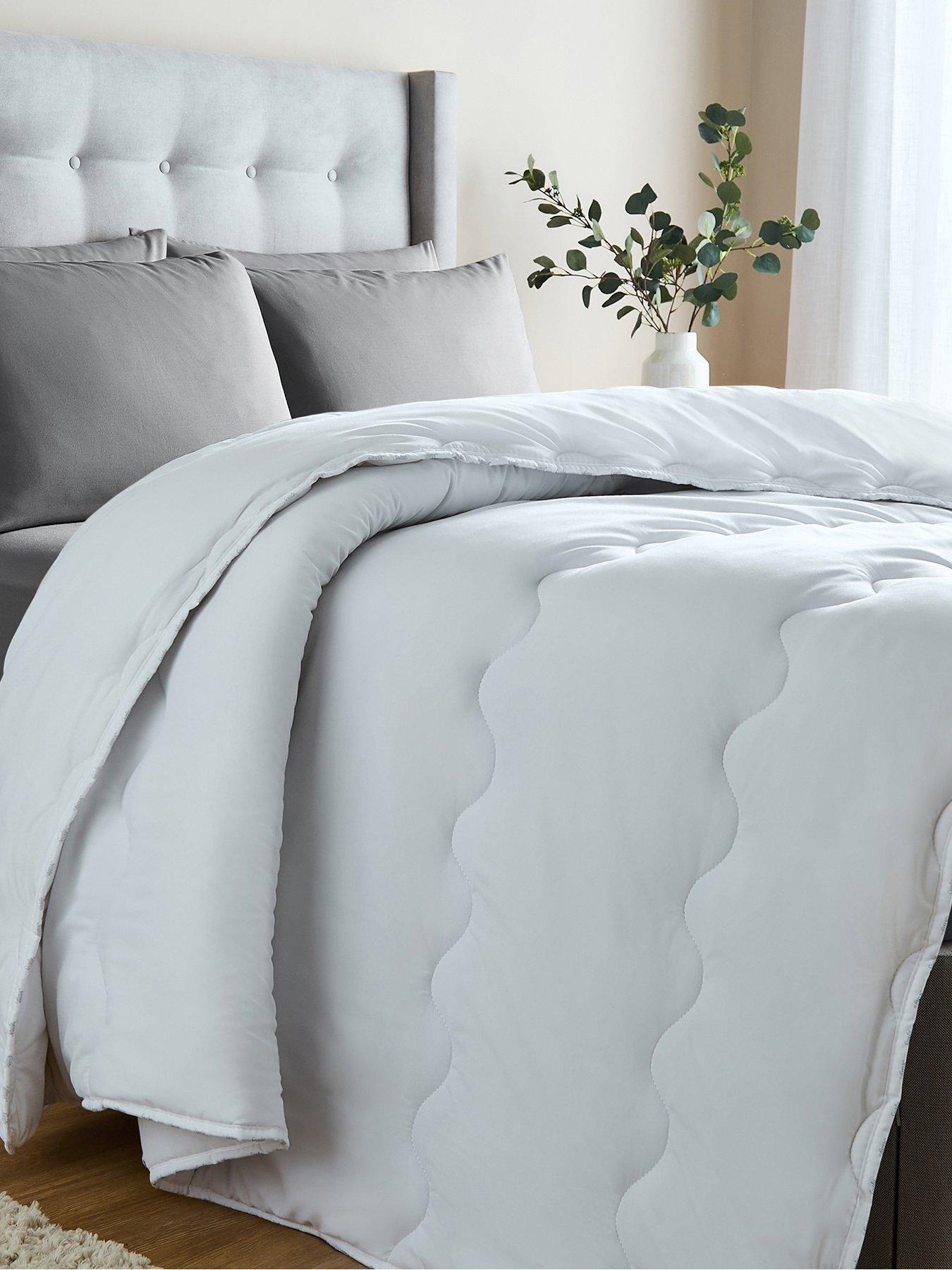 sealy-sealy-deeply-full-105-tog-duvet