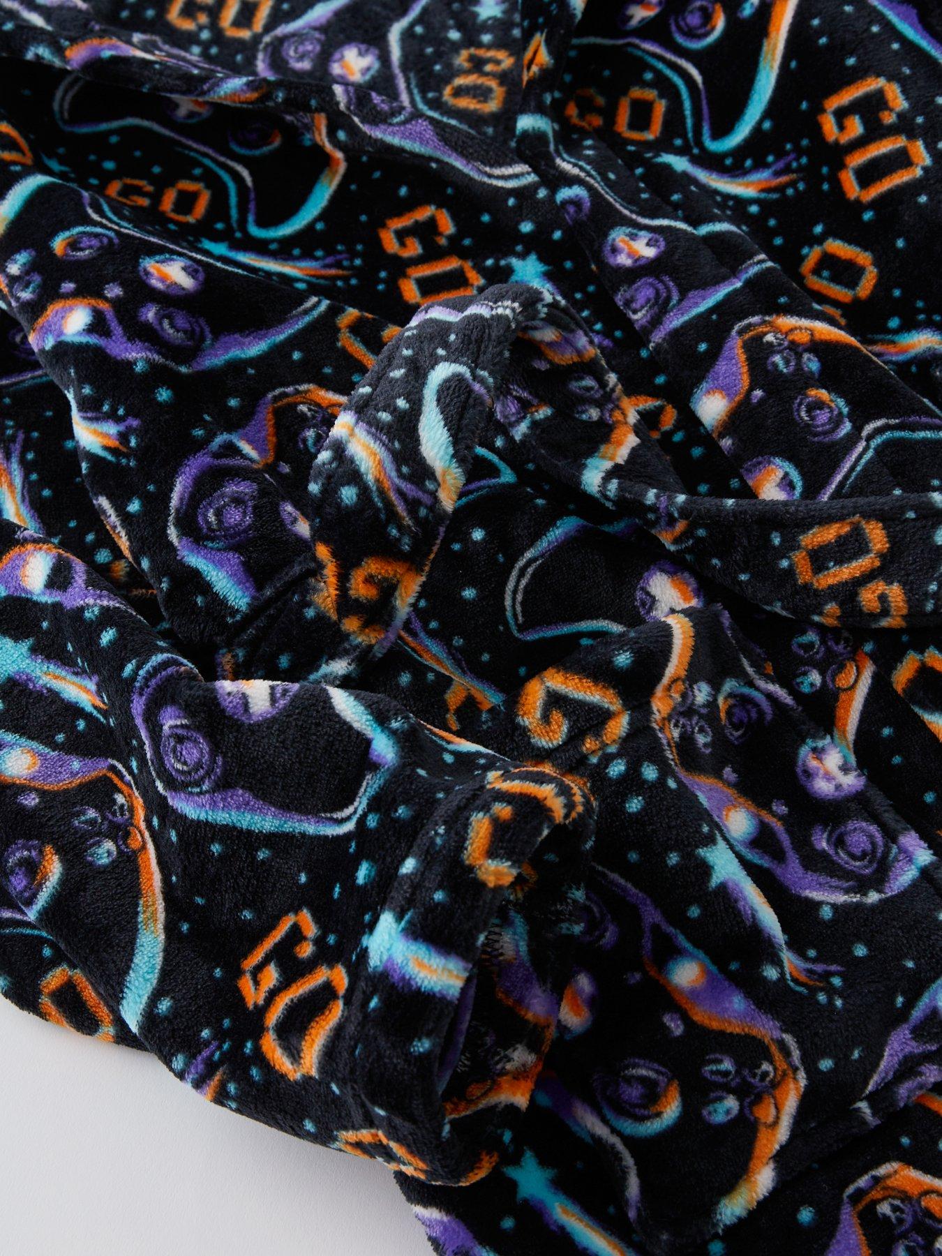 the-very-collection-boys-fleece-gaming-robe-multioutfit