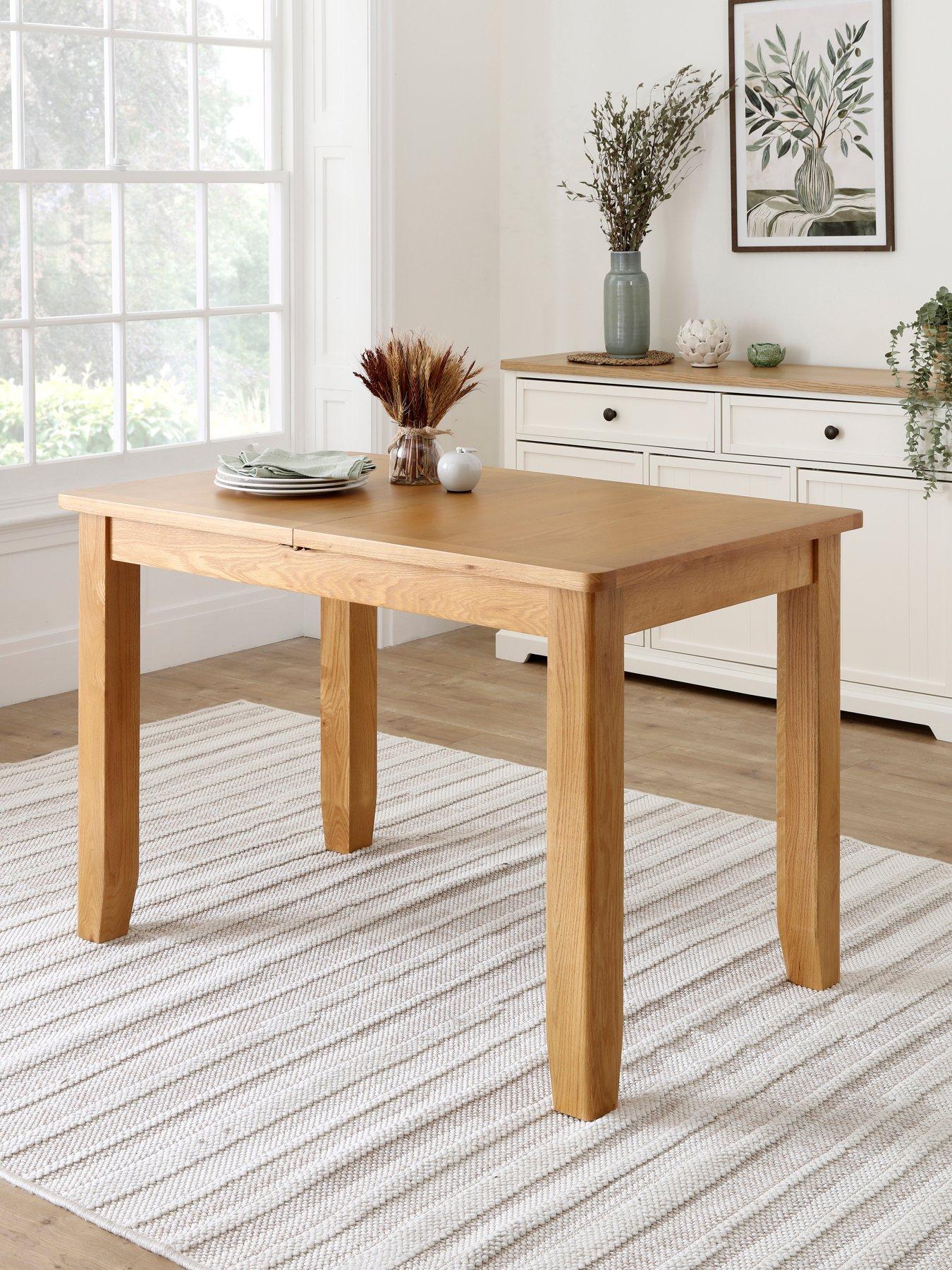The Very Collection Ashwin 1.2m - 1.6m Extending Dining Table