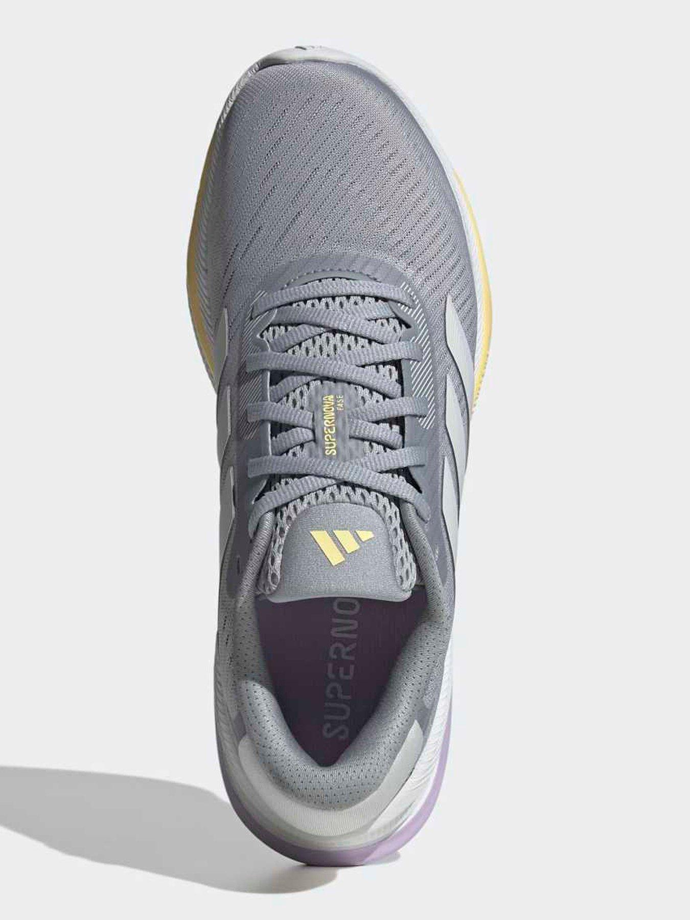 adidas-womens-running-supernova-ease-trainers-greyoutfit