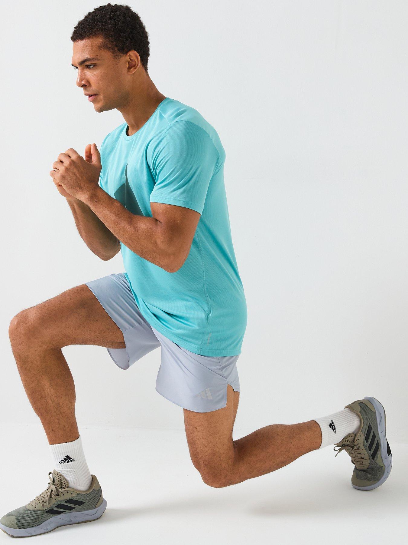 adidas-mens-running-run-it-7inch-shorts-silveroutfit
