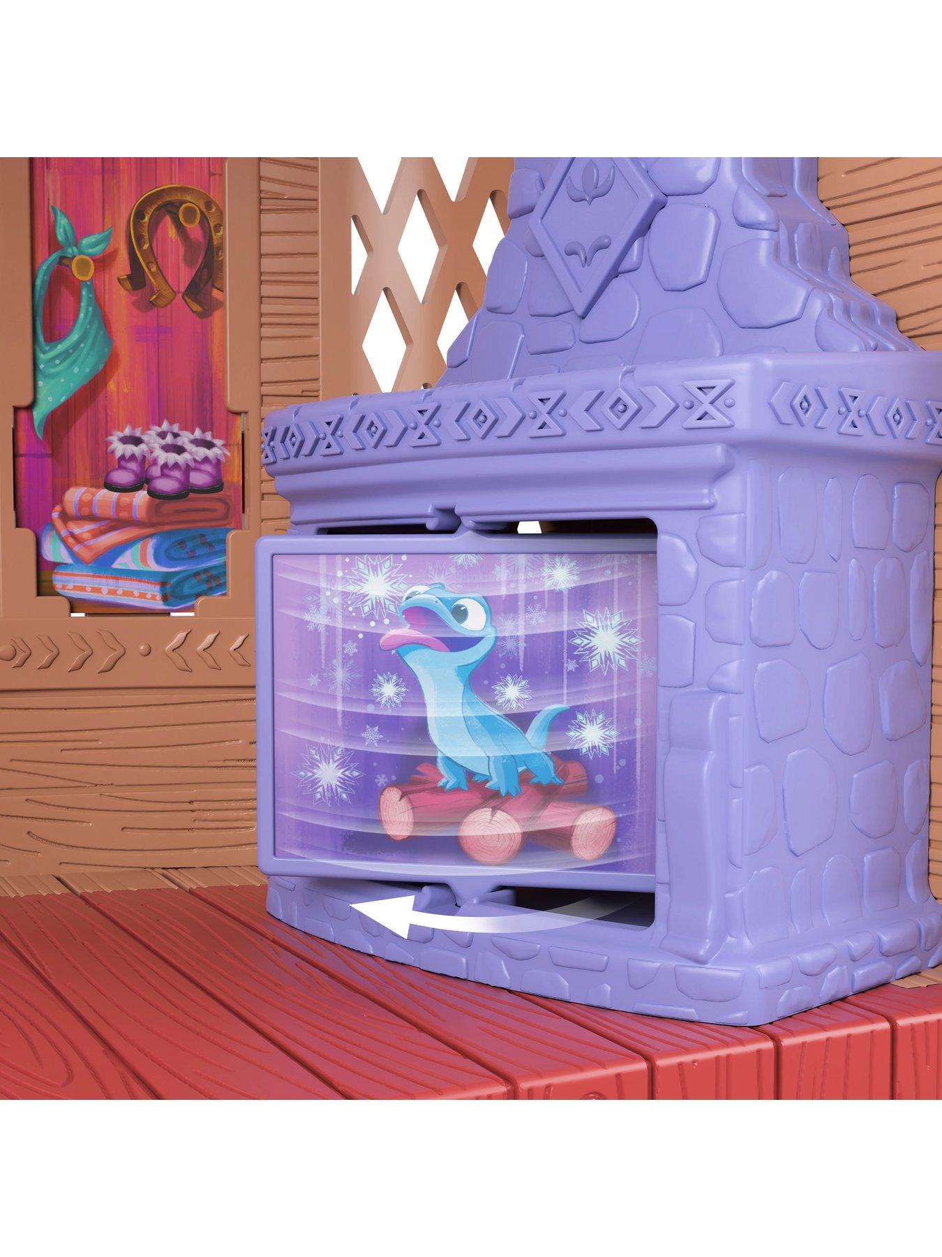 Image 5 of 8 of Disney Frozen Disney Frozen Winter Animal Fun Playset with Elsa Small Doll, 3 Animal Friends &amp; 8 Accessories