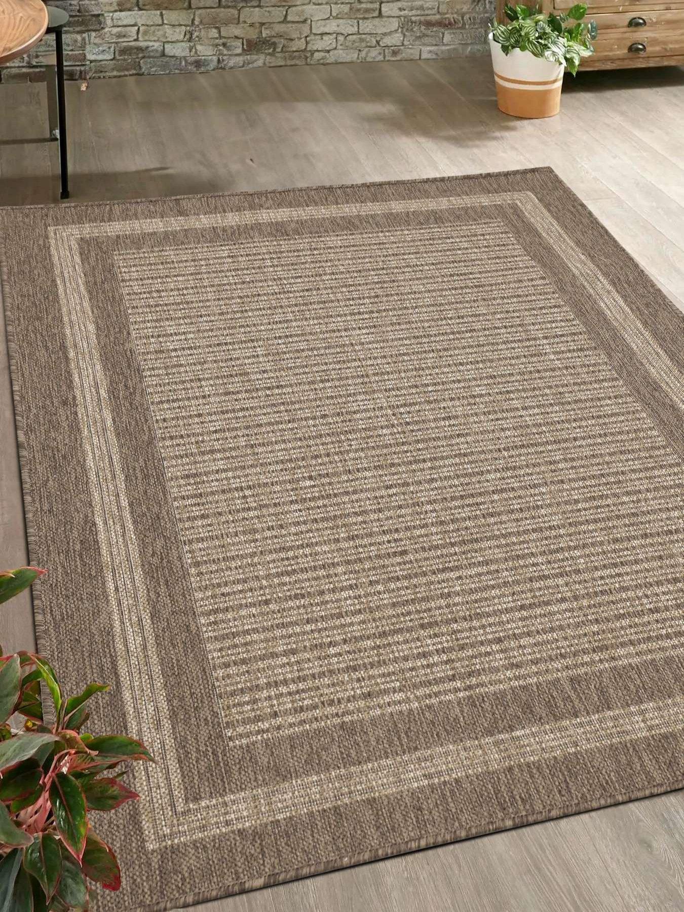 Image 1 of 5 of The Very Collection Gel-Backed Border Rug