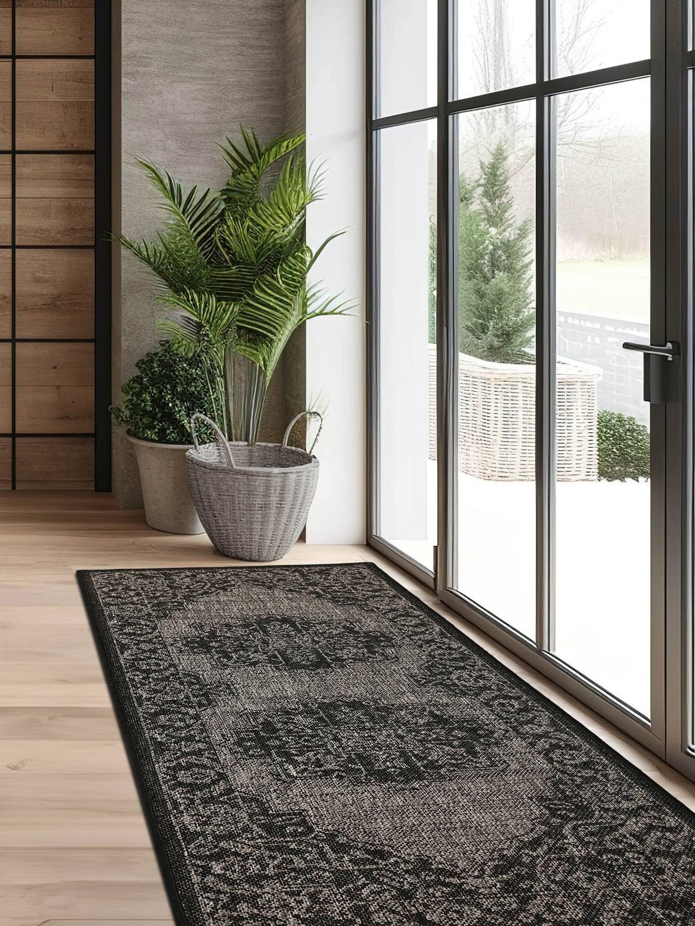 undefined Gel-Backed Medallion Runner