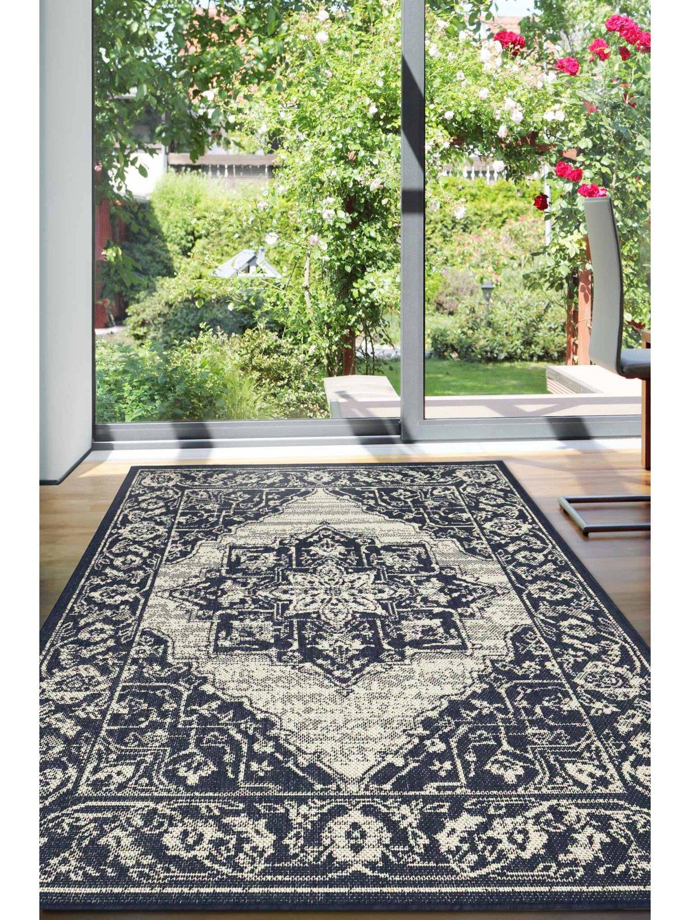 the-very-collection-gel-backed-medallion-rugdetail