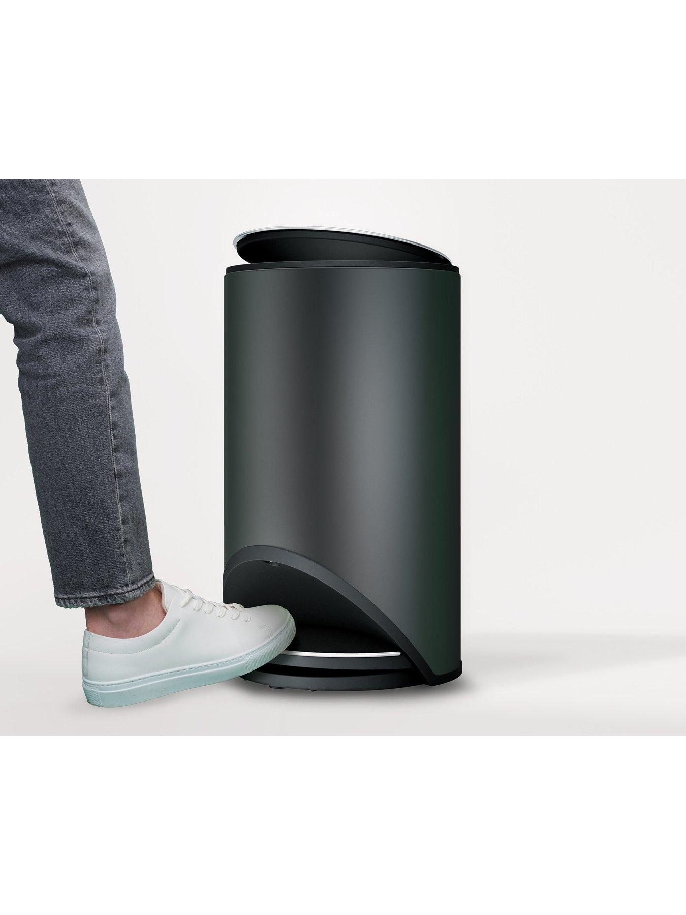 joseph-joseph-arc-10l-binstillFront