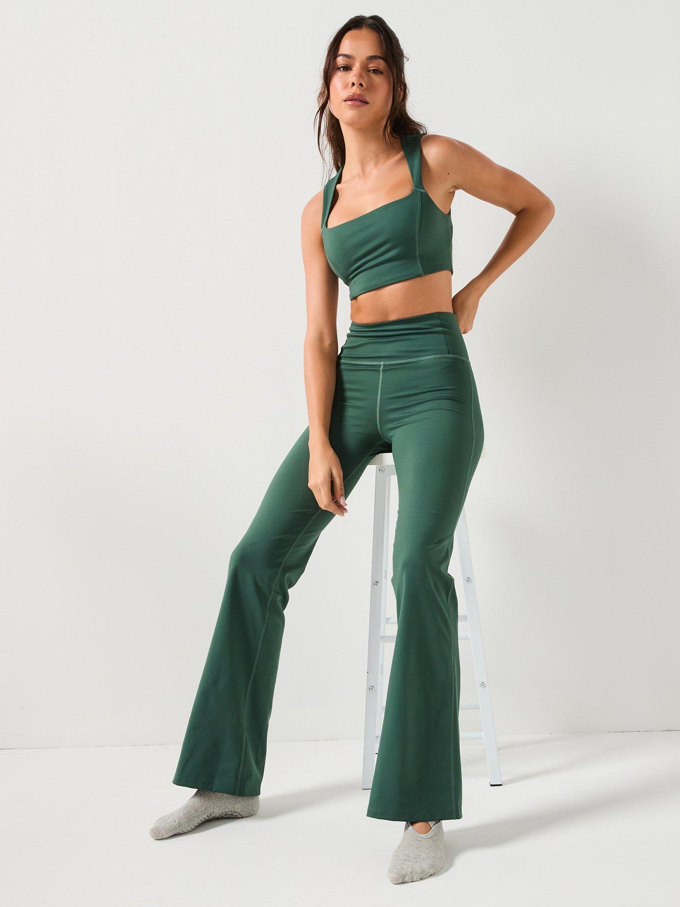 girlfriend-collective-womens-training-flare-legging-greenback