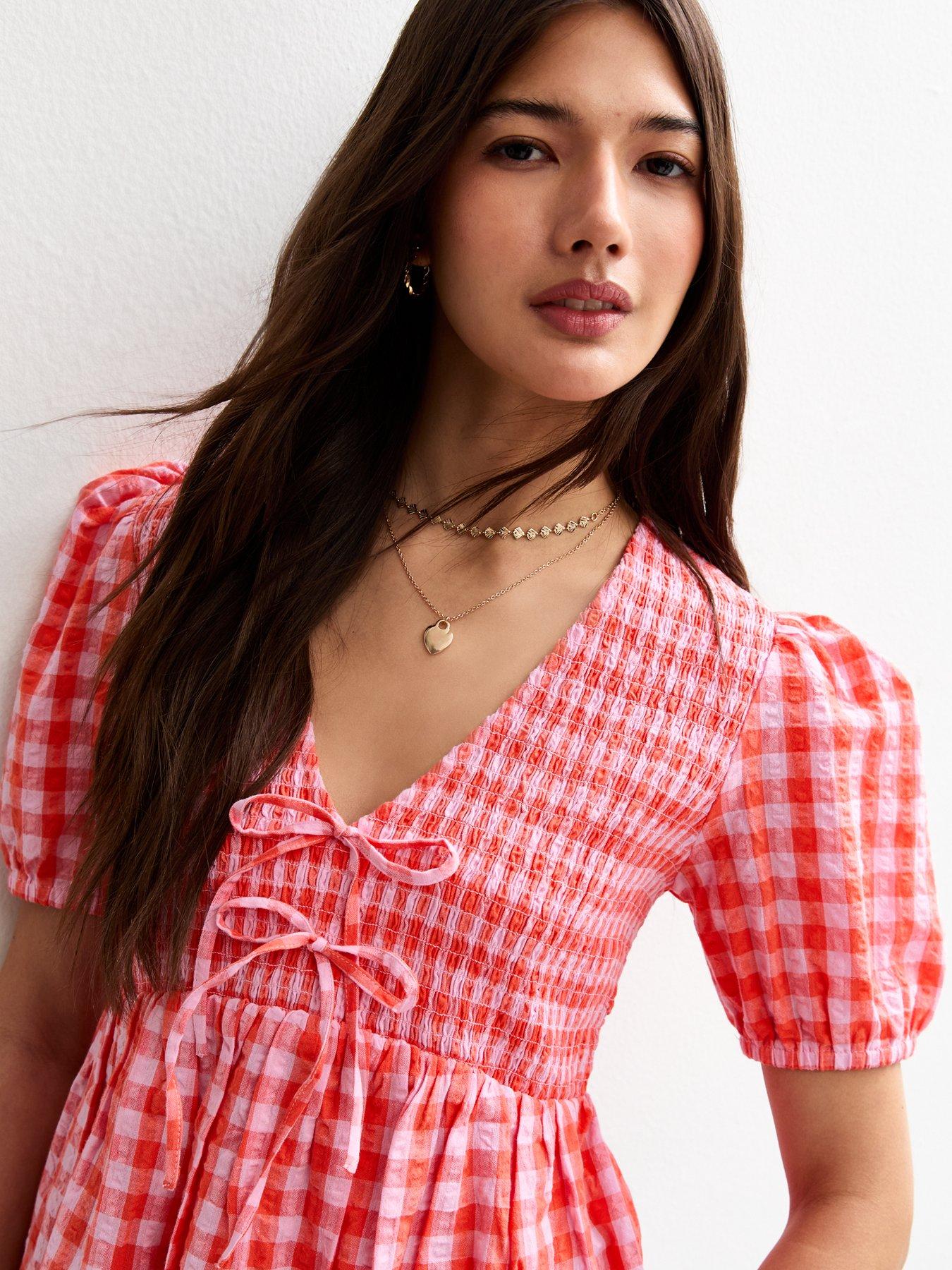 Image 5 of 5 of New Look Pattern Shirred Tie Top - Red