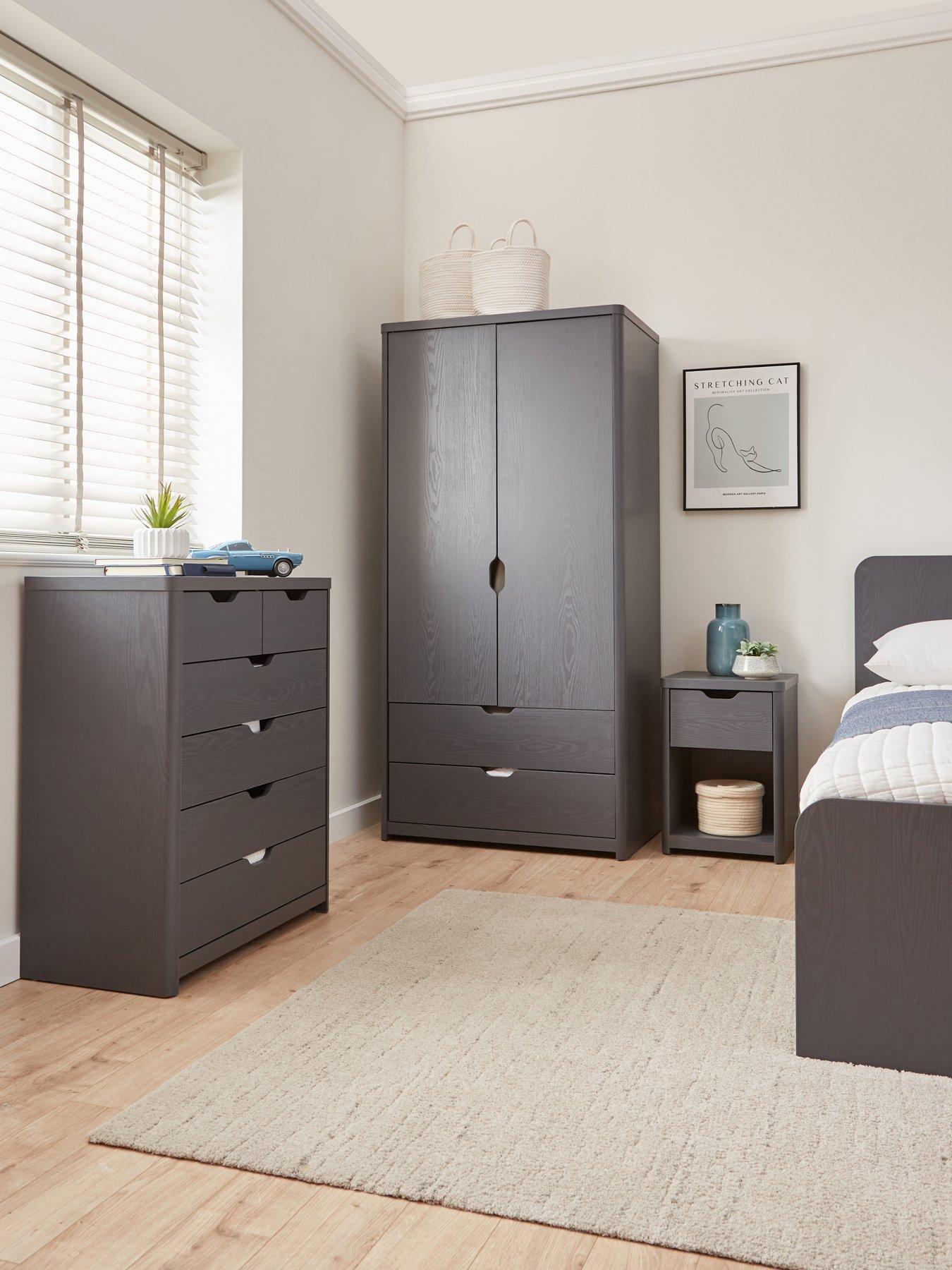 Very Home Aspen 3 Piece Package - 3 Door, 2 Drawer Wardrobe, 4 + 2 Chest and Bedside Table - Dark Grey Oak Effect