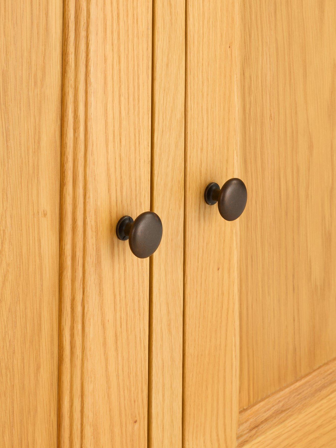 very-home-oakland-ready-assembled-large-3-door-sideboarddetail