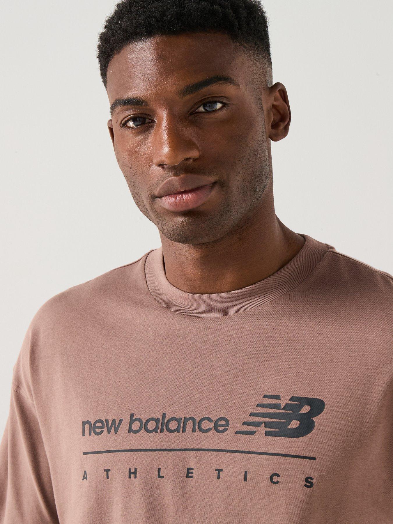 new-balance-mens-linear-graphic-tshirt-khakioutfit