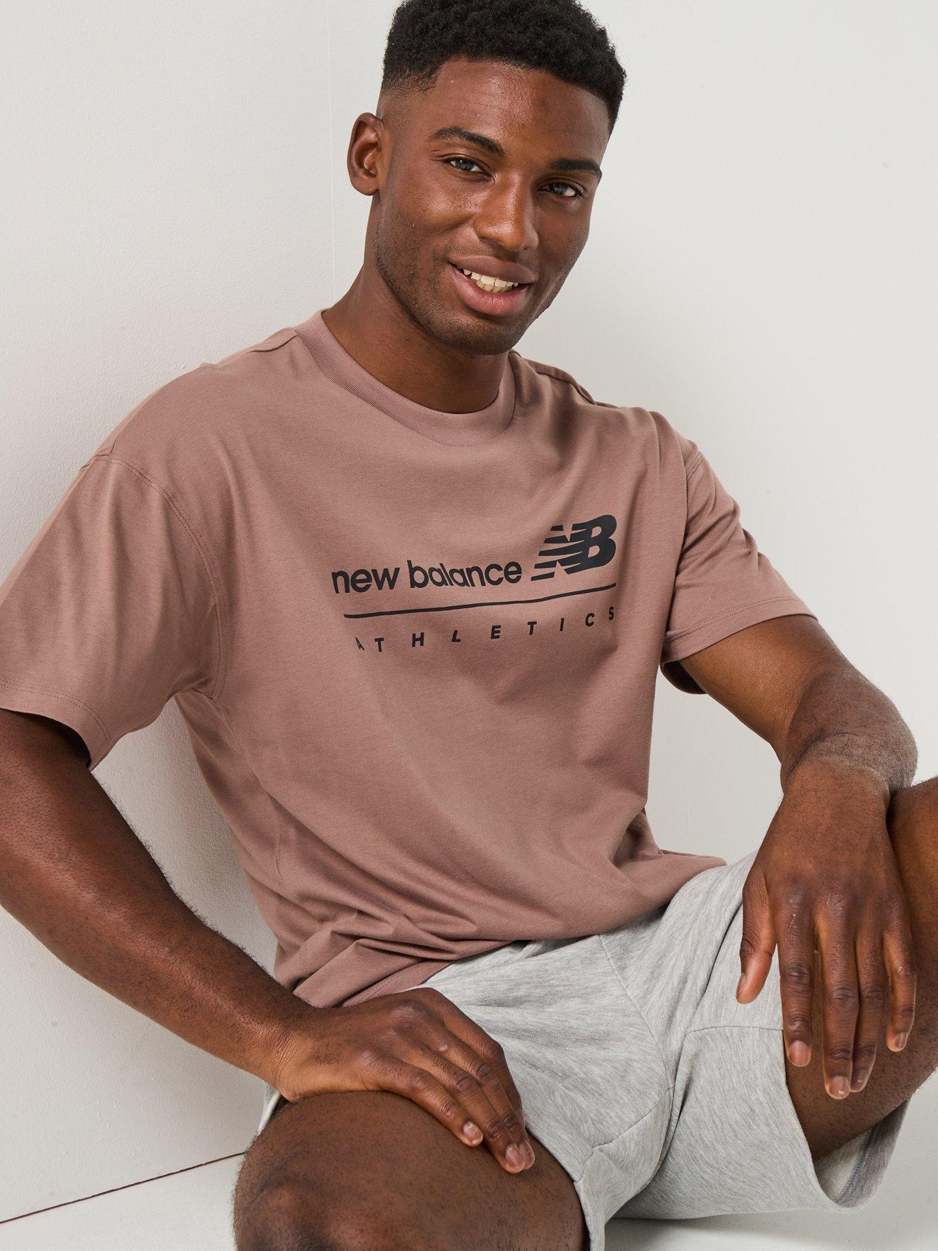 new-balance-mens-linear-graphic-tshirt-khakidetail