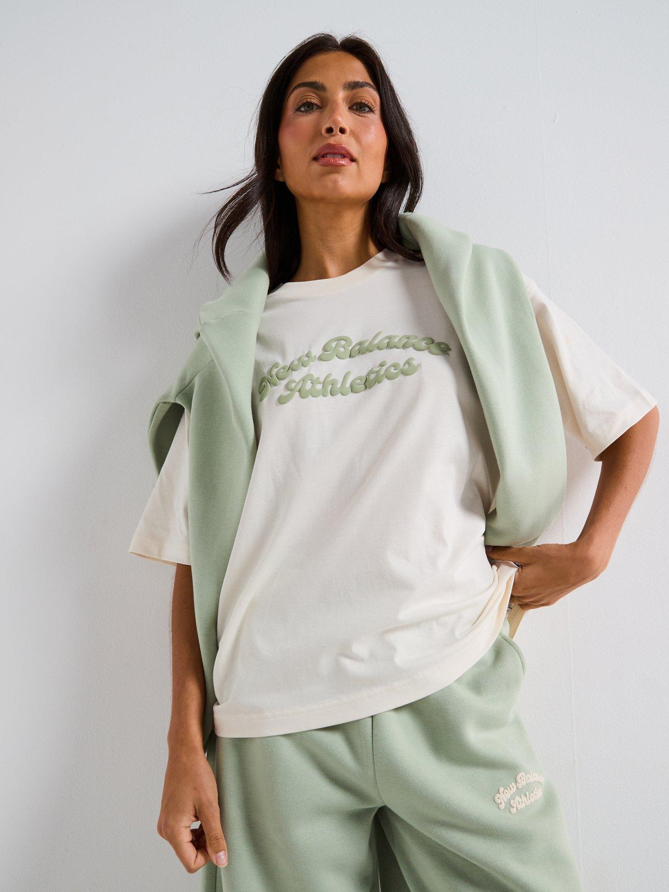 new-balance-womens-linear-heritage-oversized-t-shirt-beigefront