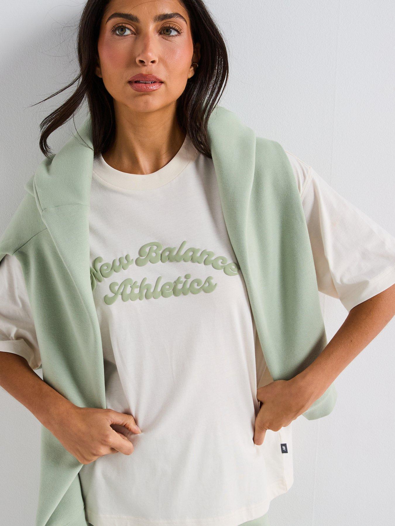 new-balance-womens-linear-heritage-oversized-t-shirt-beigedetail