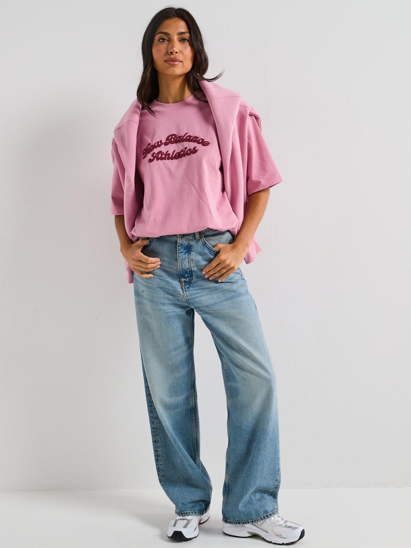 new-balance-womens-linear-heritage-oversized-t-shirt-pinkback