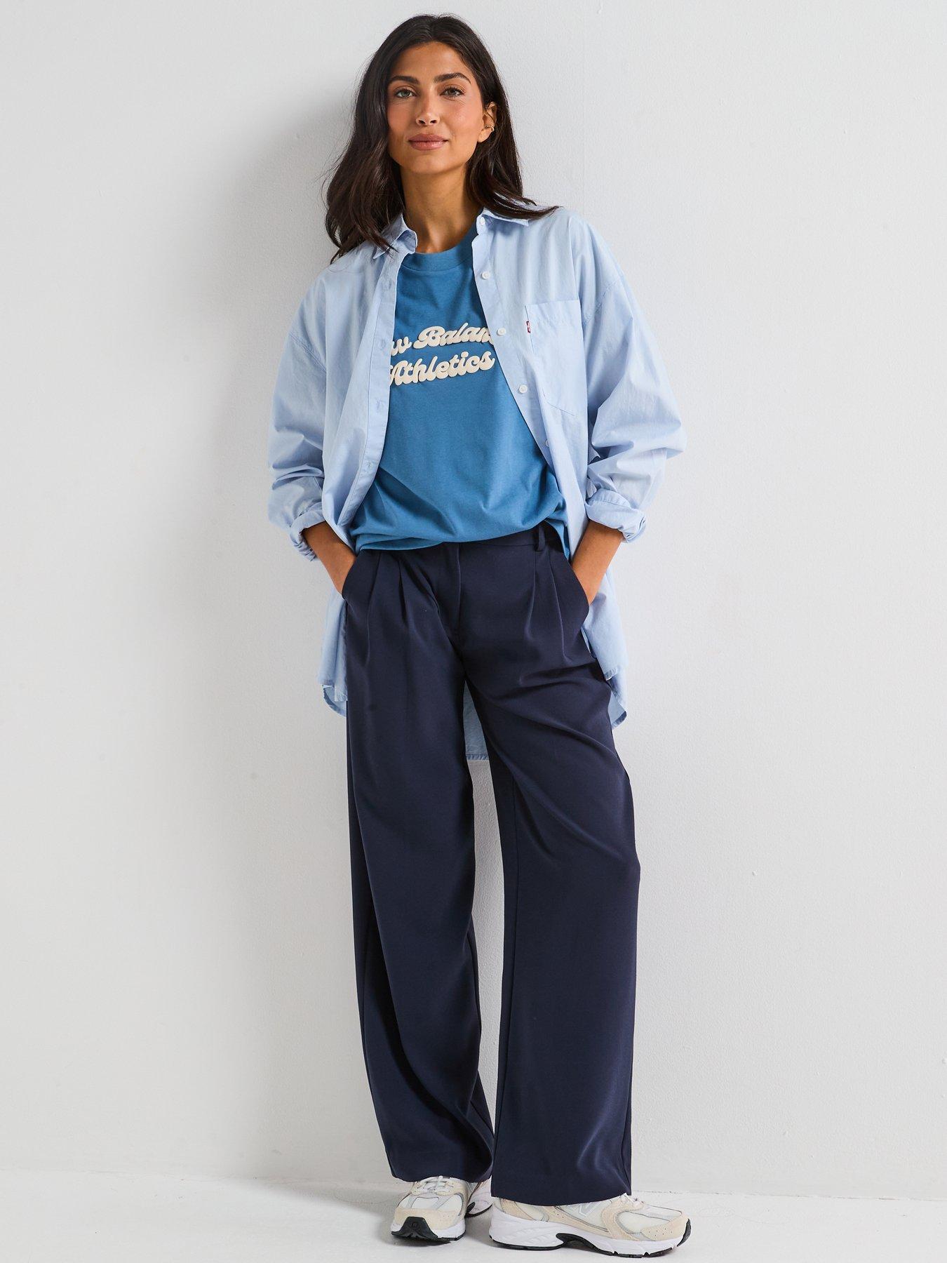 new-balance-womens-linear-heritage-oversized-t-shirt-blueback