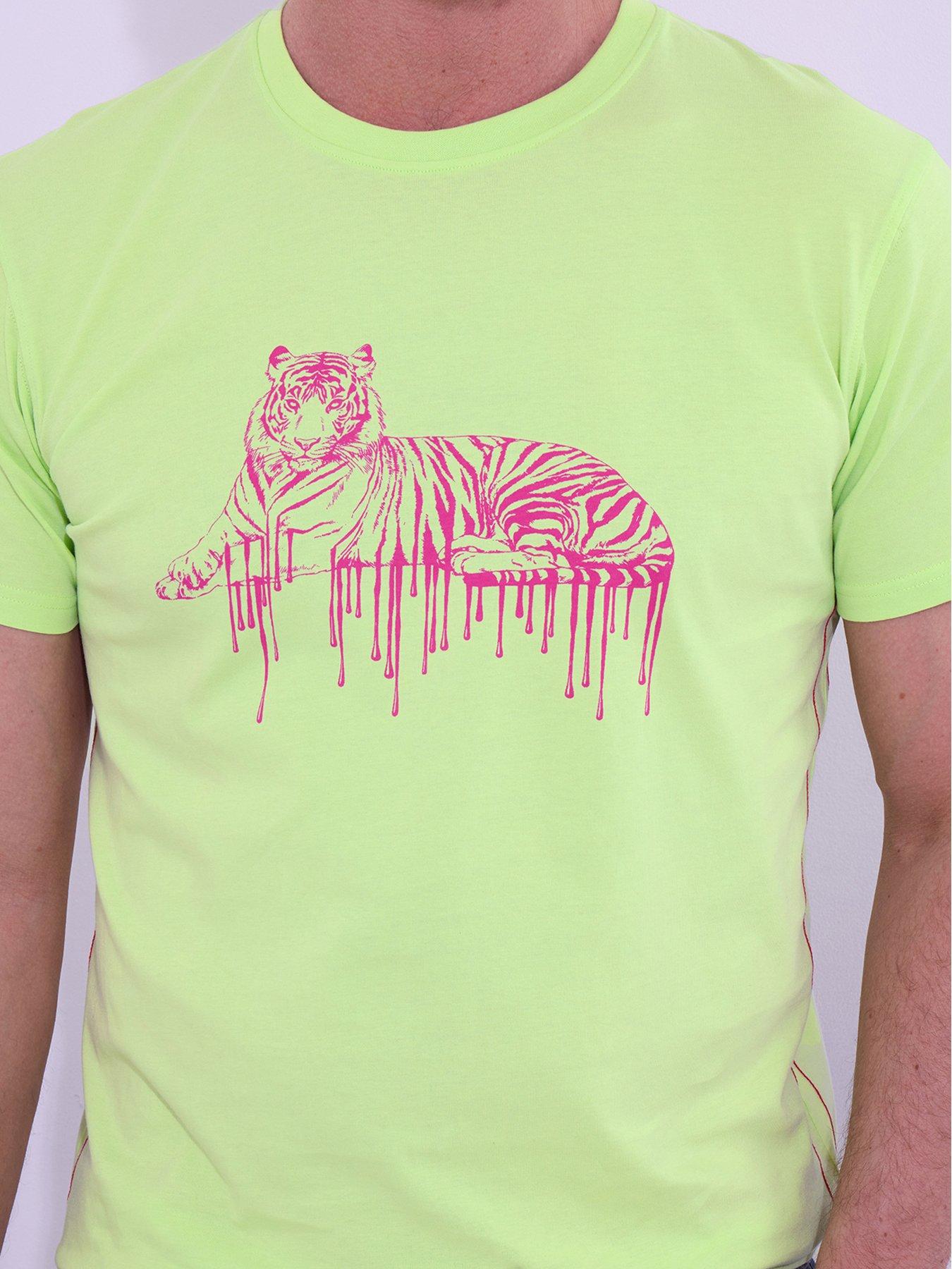 joe-browns-joe-browns-drippy-tiger-t-shirtoutfit