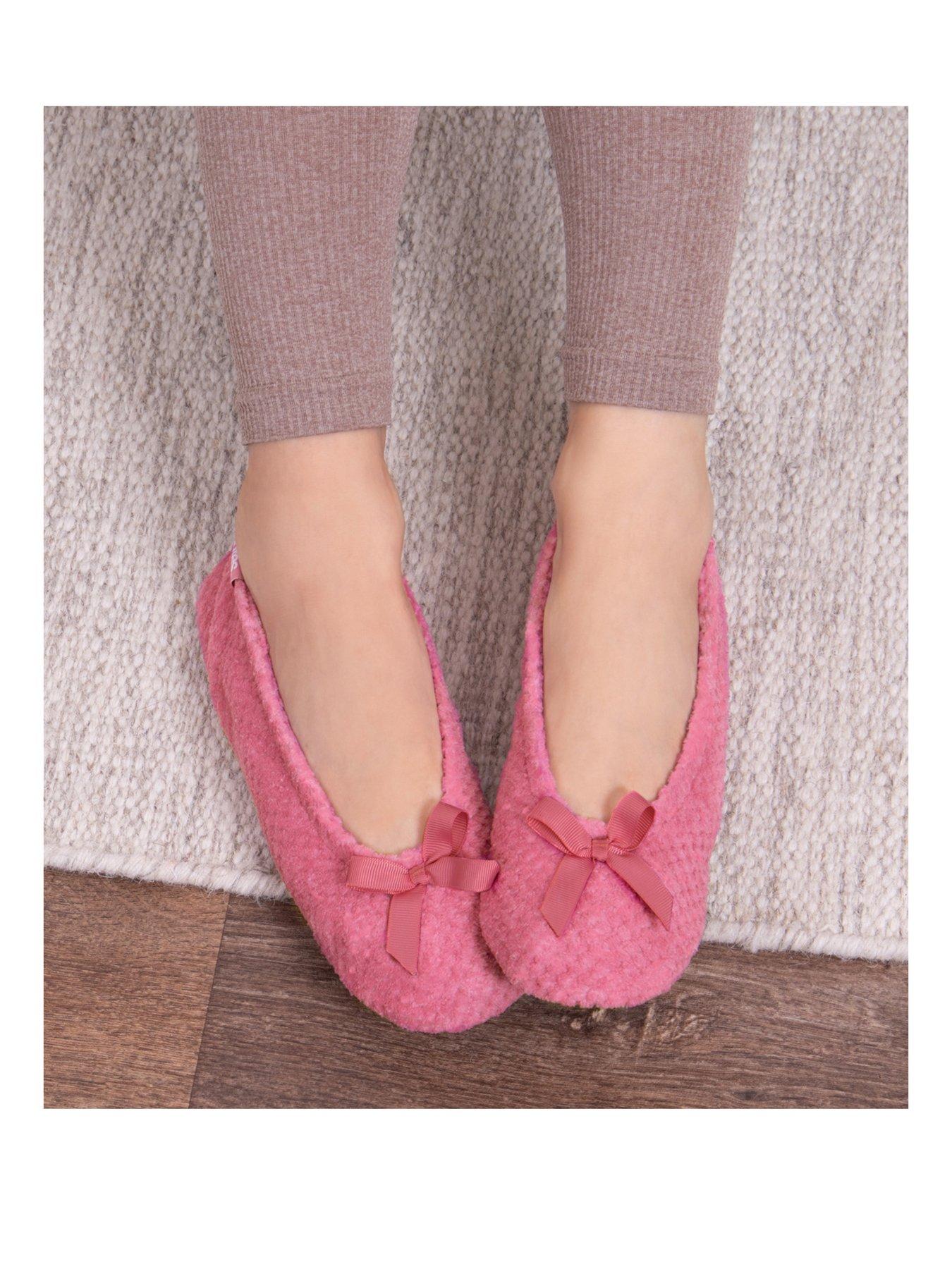 Image 4 of 5 of TOTES Totes Isotoner Popcorn Terry Ballet Slippers - Pink