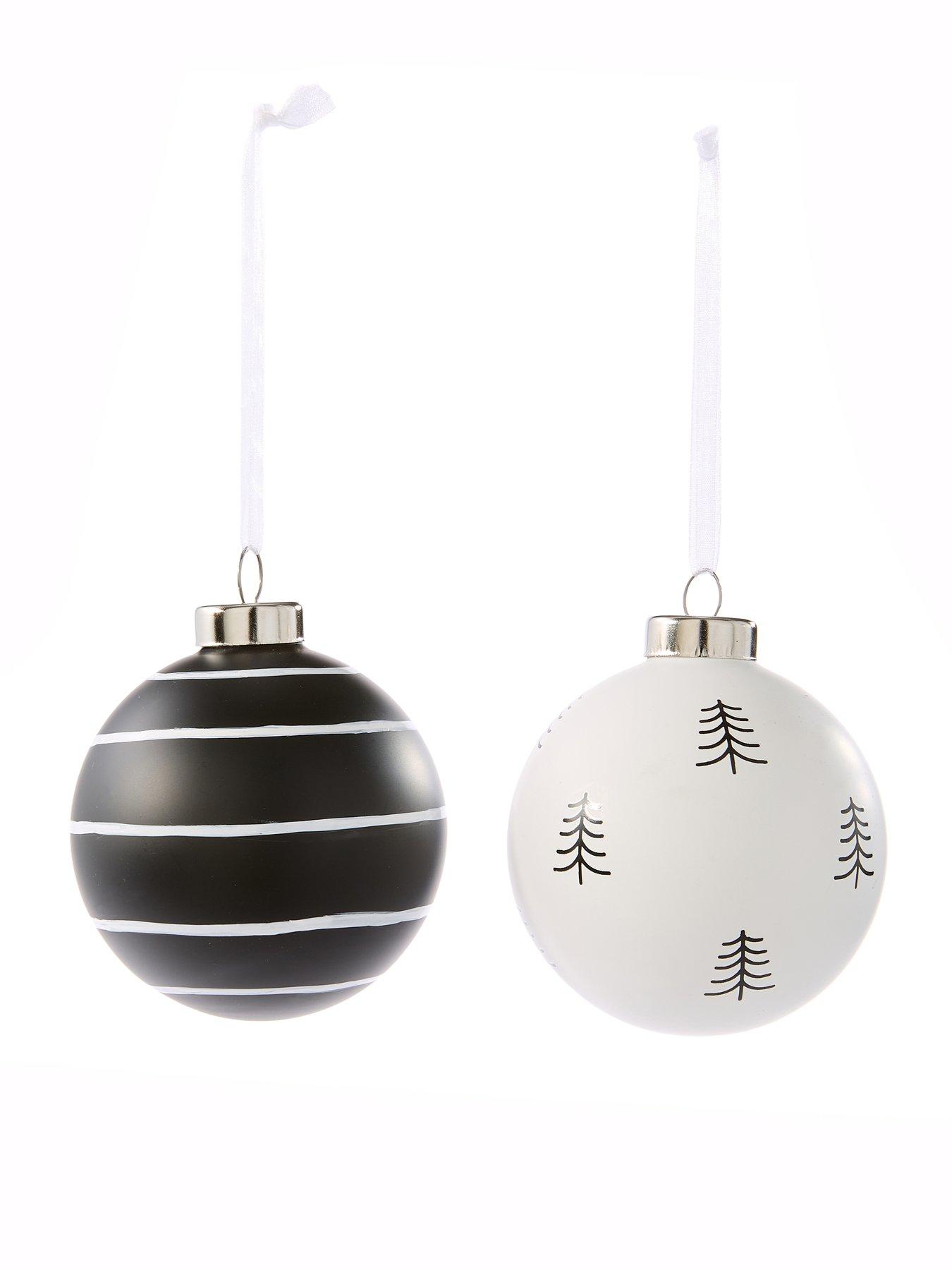 very-home-set-ofnbsp4-stripe-and-tree-christmas-baubles--nbspblackwhiteback