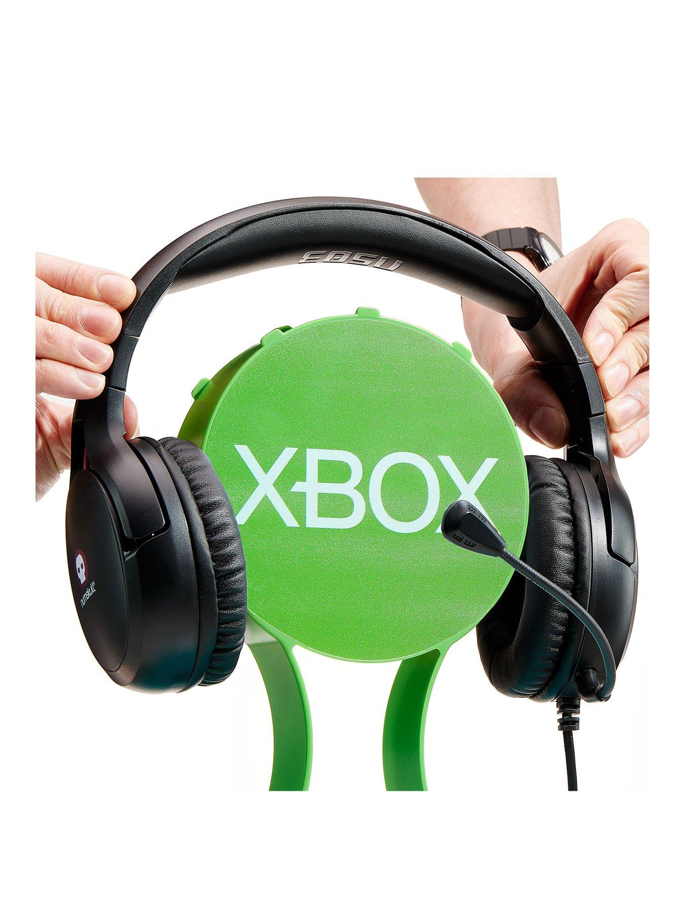 numskull-xbox-new-colourway-gaming-lockerback