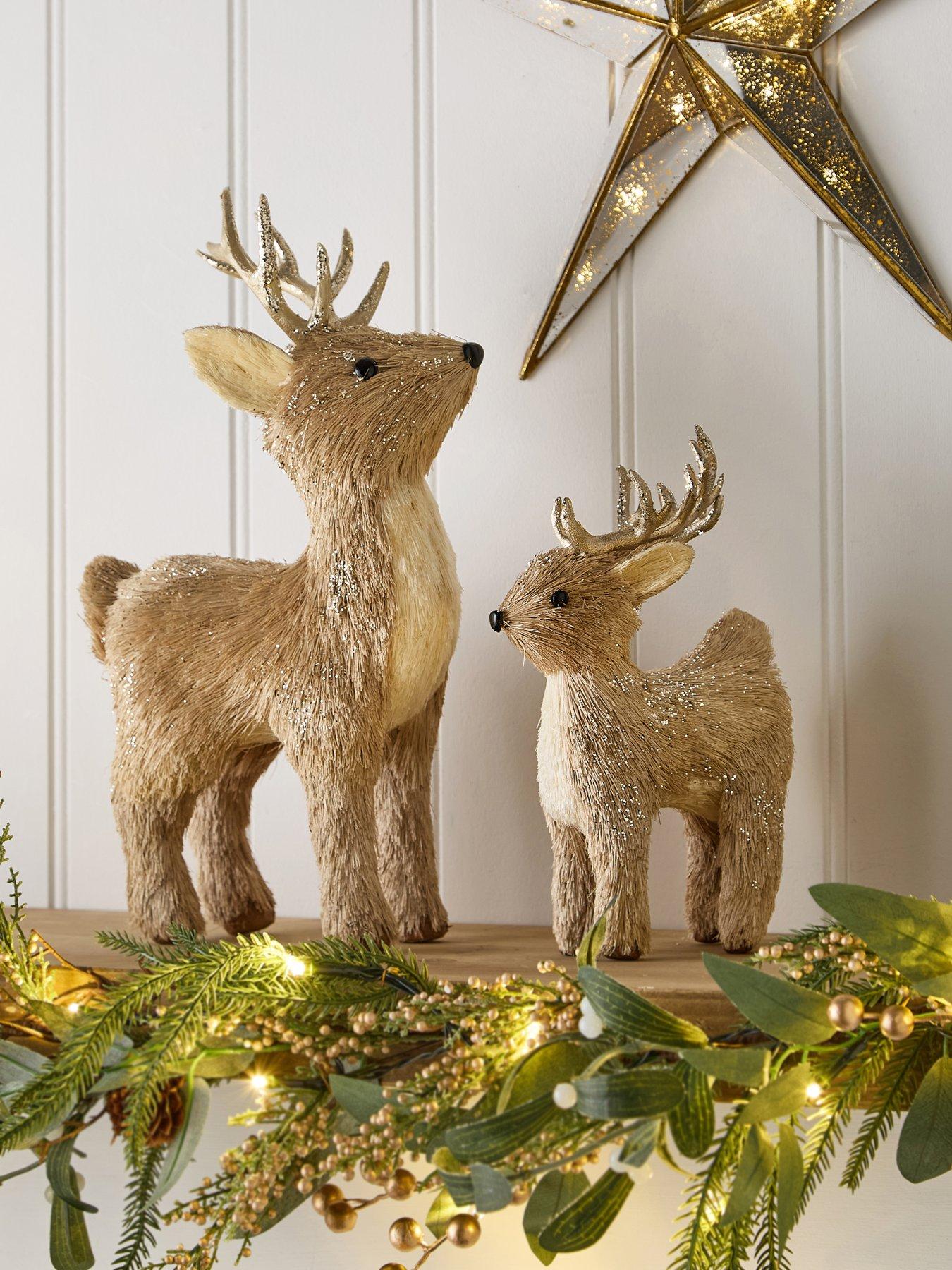 the-christmas-gift-co-set-of-2nbspstanding-straw-deer-christmas-decorationsnbsp-nbsp21-cm13nbspcmfront