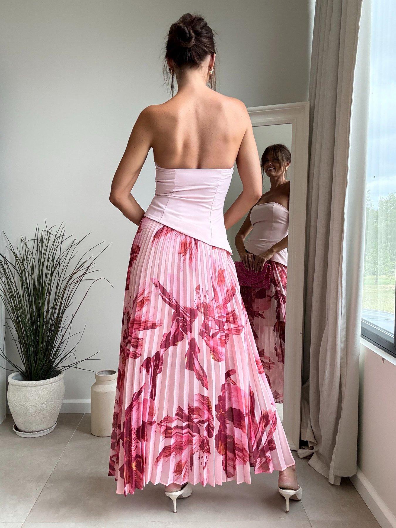 style-cheat-bandeau-pleated-dress-pinkback