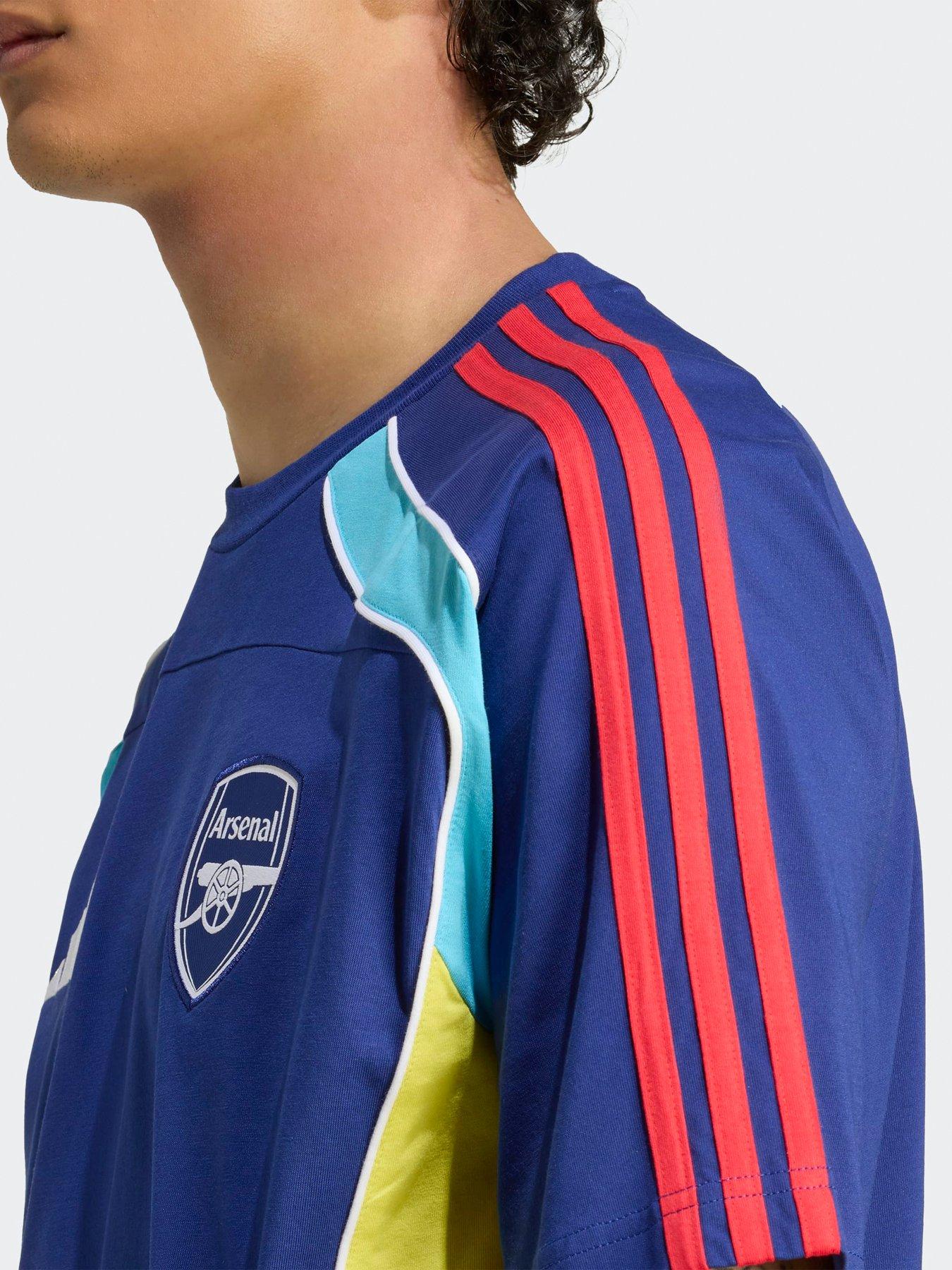 adidas-mens-arsenal-urban-purist-tee-blueoutfit