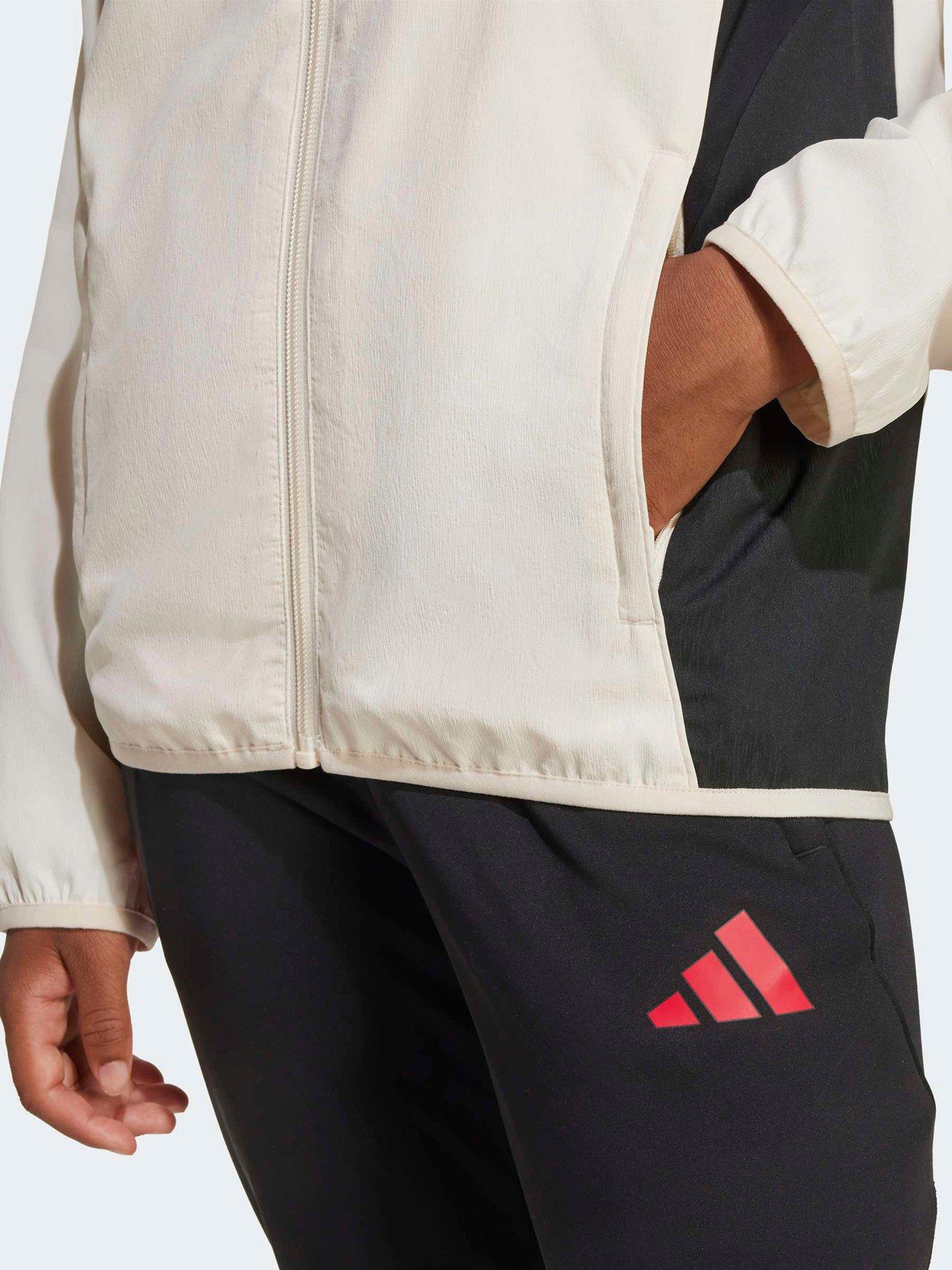 adidas-junior-liverpool-presentation-jacket--whiteoutfit