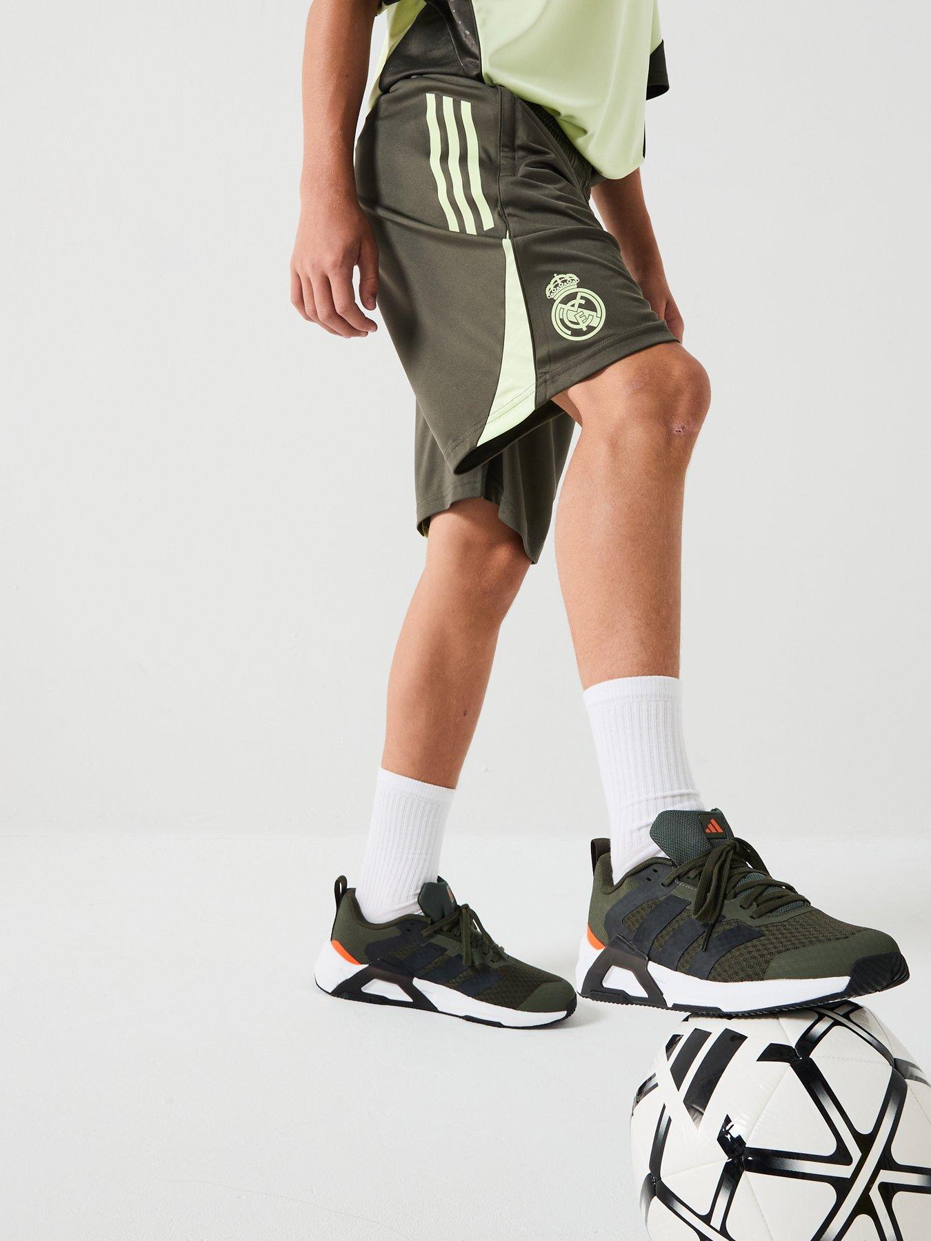 adidas-junior-real-madrid-training-shorts-greyoutfit