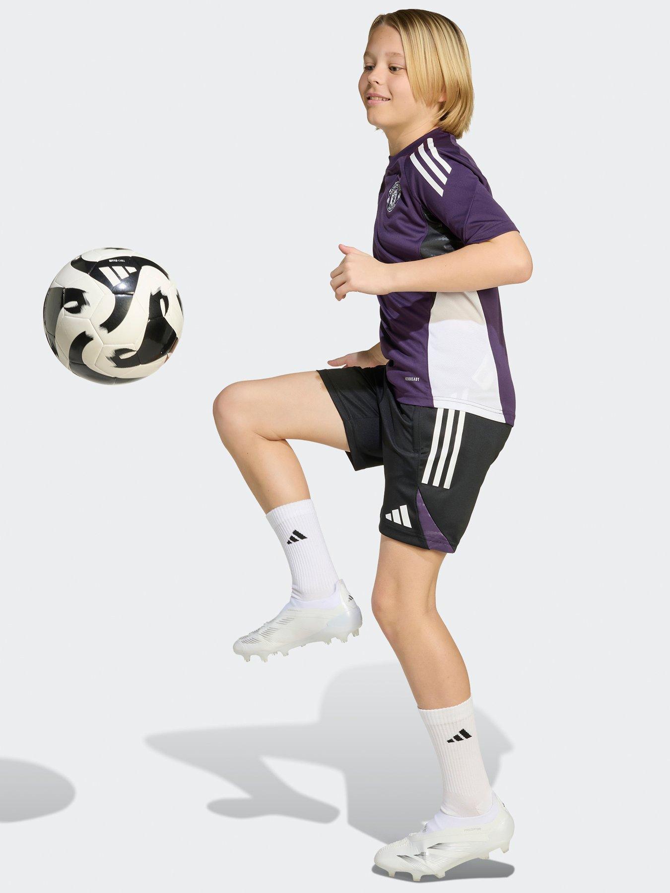 adidas-junior-manchester-united-training-shorts-blackback