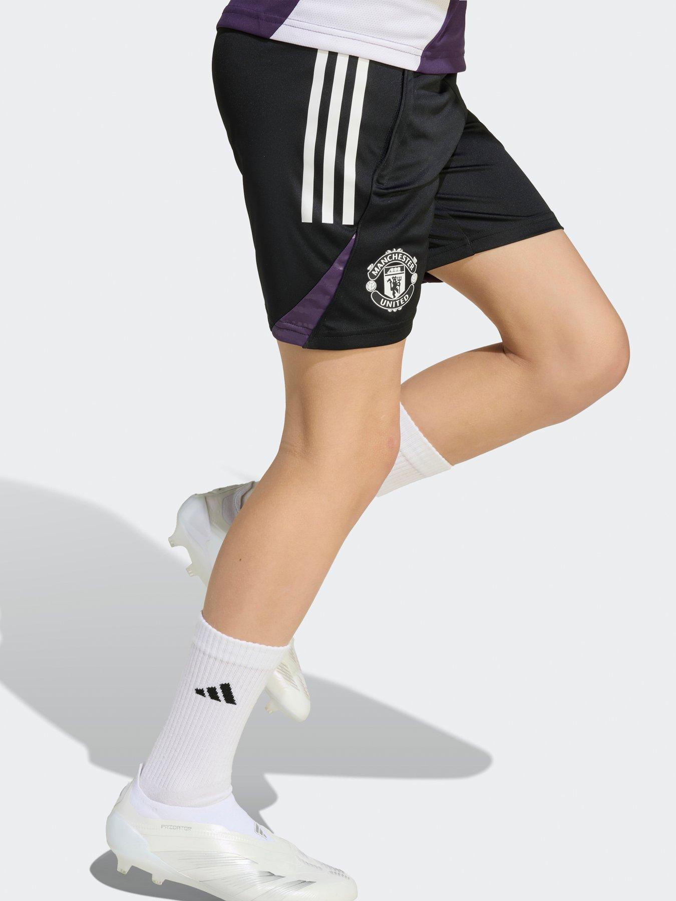 adidas-junior-manchester-united-training-shorts-blackoutfit