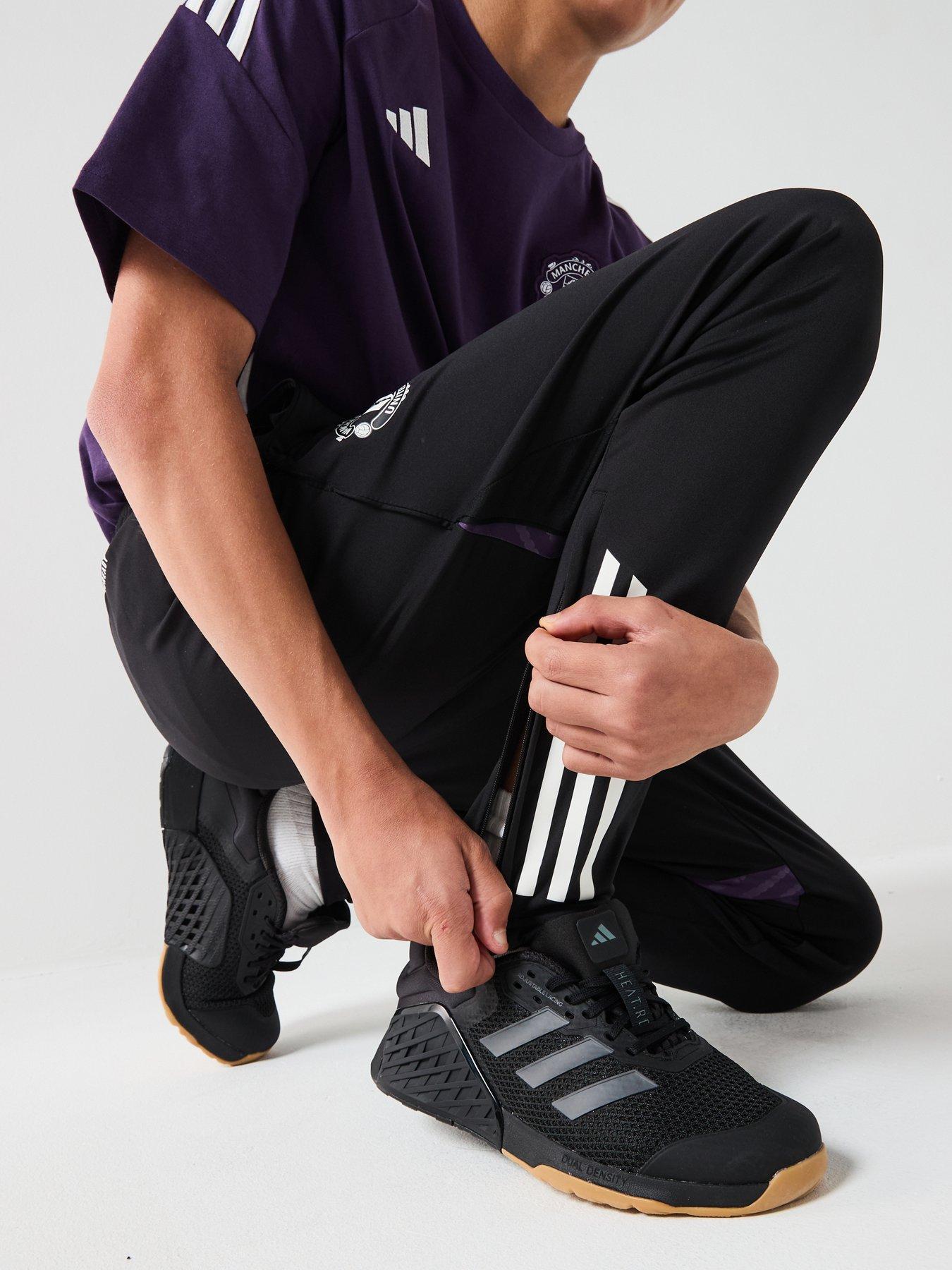 adidas-junior-manchester-united-training-pants-blackdetail