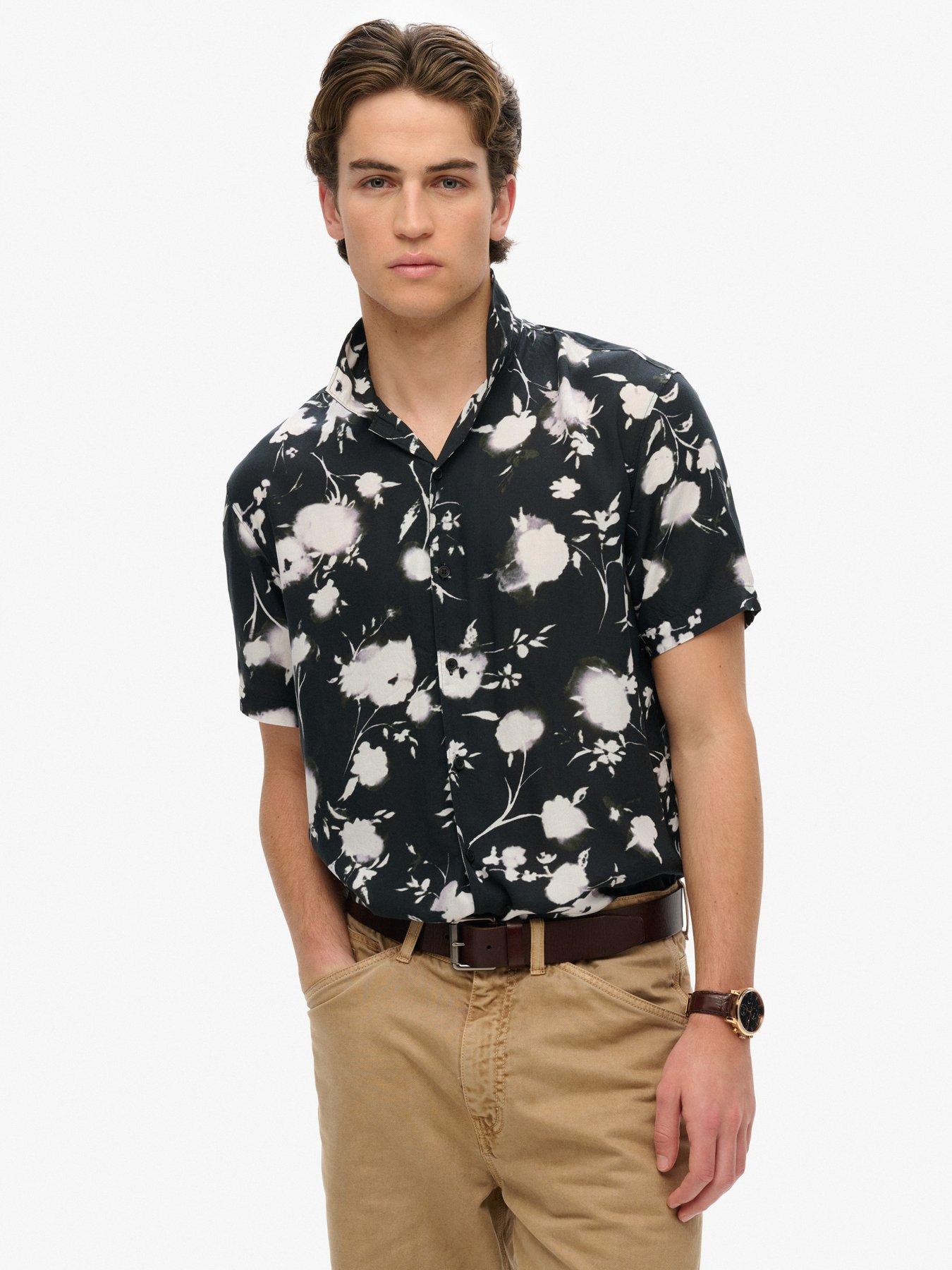 Image 1 of 5 of Superdry Superdry Short Sleeve Printed Shirt - Black