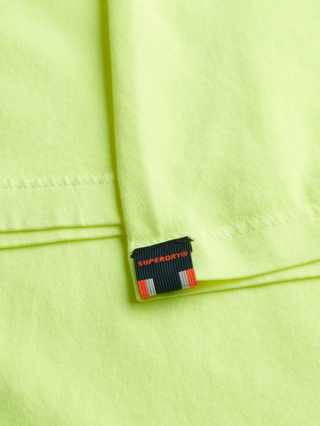 Image 5 of 5 of Superdry Superdry Classic Essential T-Shirt - Yellow