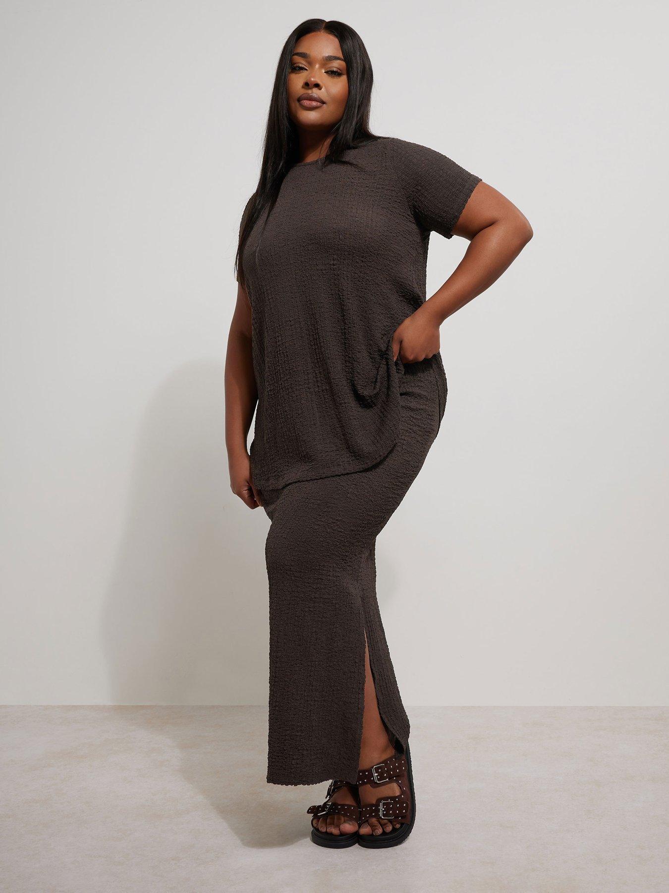 yours-curve-textured-side-split-skirt-brownback