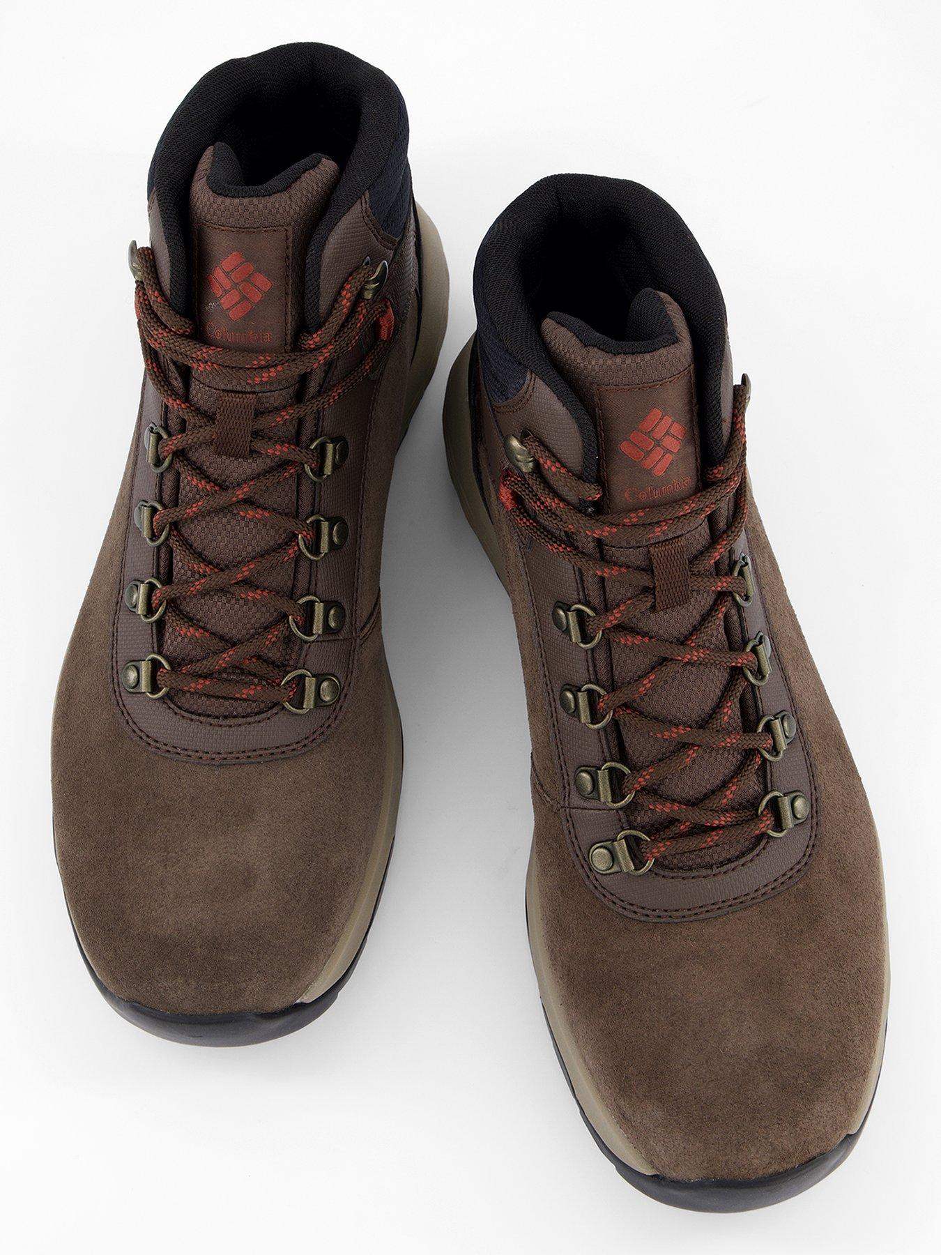 columbia-mens-newton-wander-hiking-boots-brownoutfit
