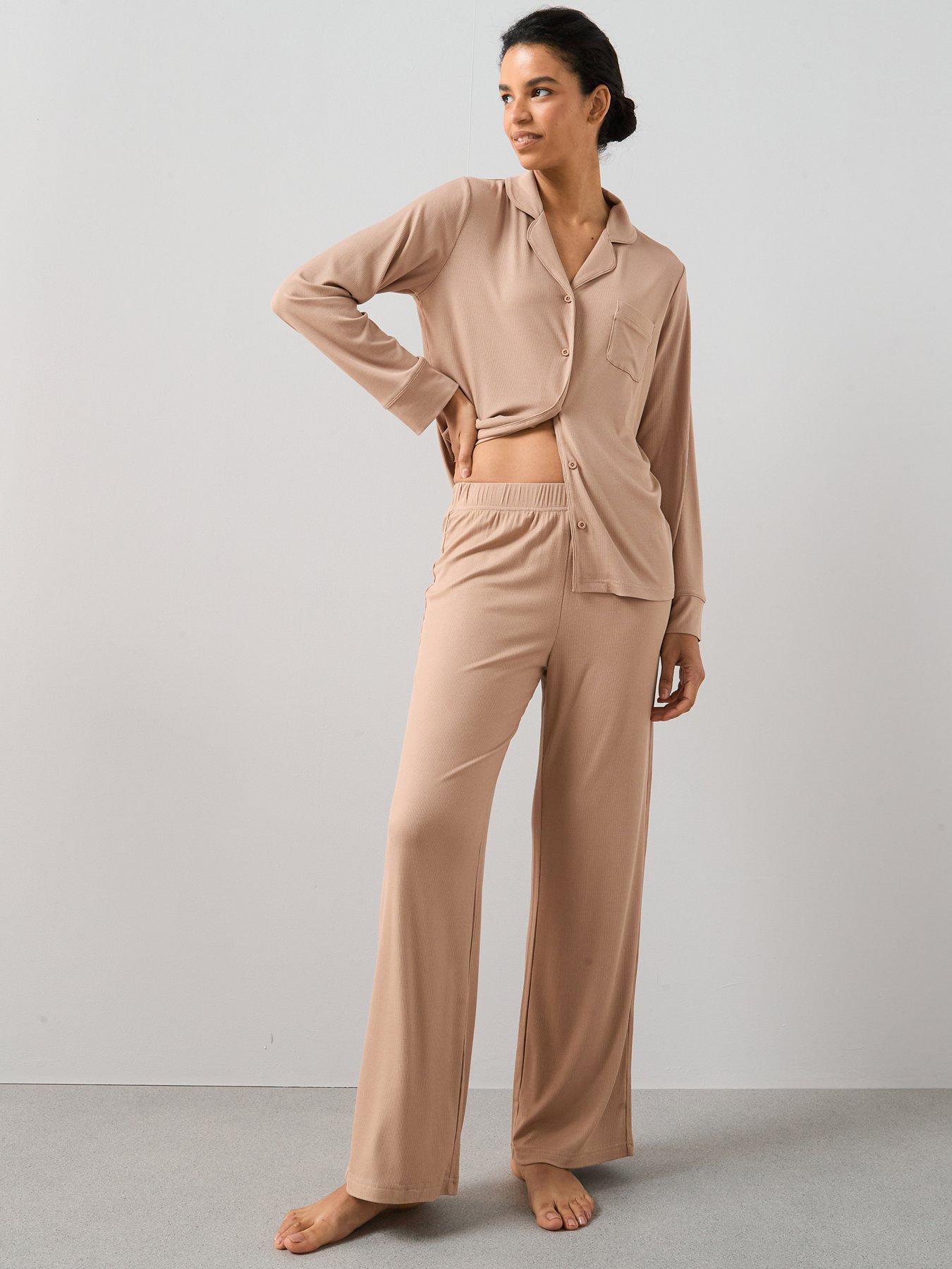 the-very-collection-rib-soft-touch-revere-pyjama-set-beige