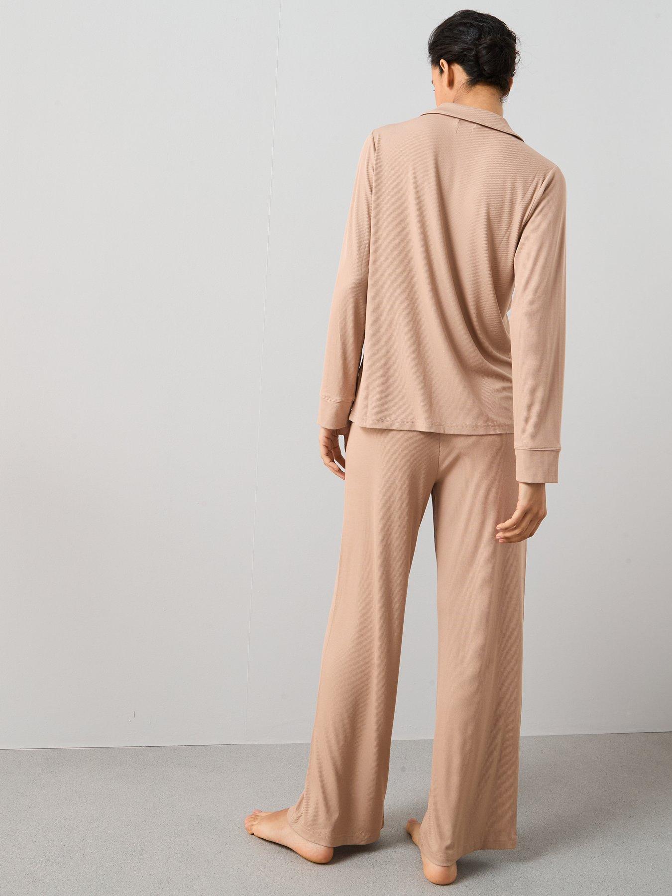 the-very-collection-rib-soft-touch-revere-pyjama-set-beigestillFront