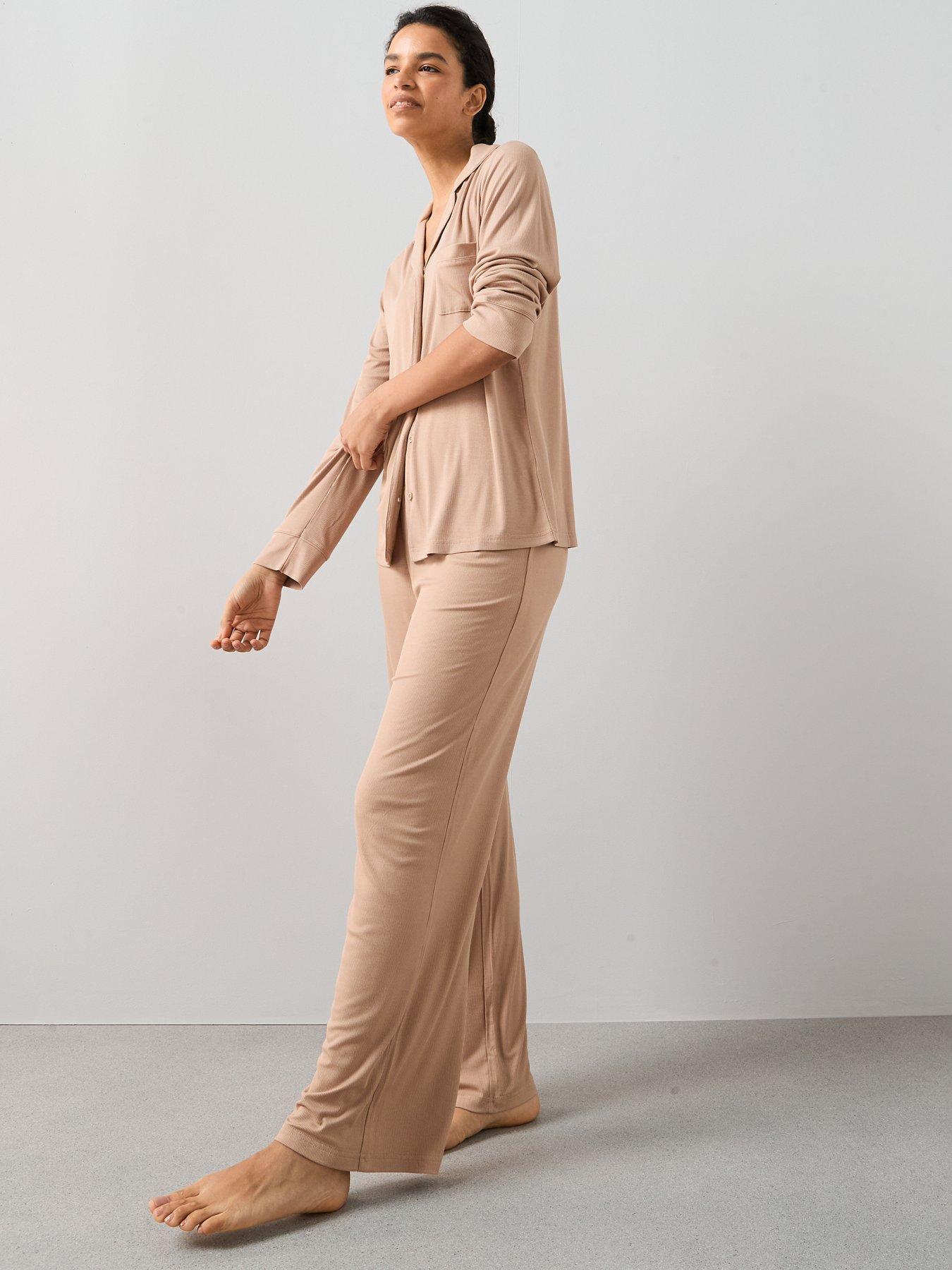 the-very-collection-rib-soft-touch-revere-pyjama-set-beigeback