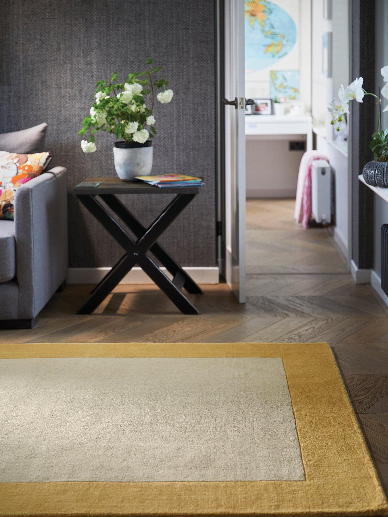 The Very Collection Borders Rug