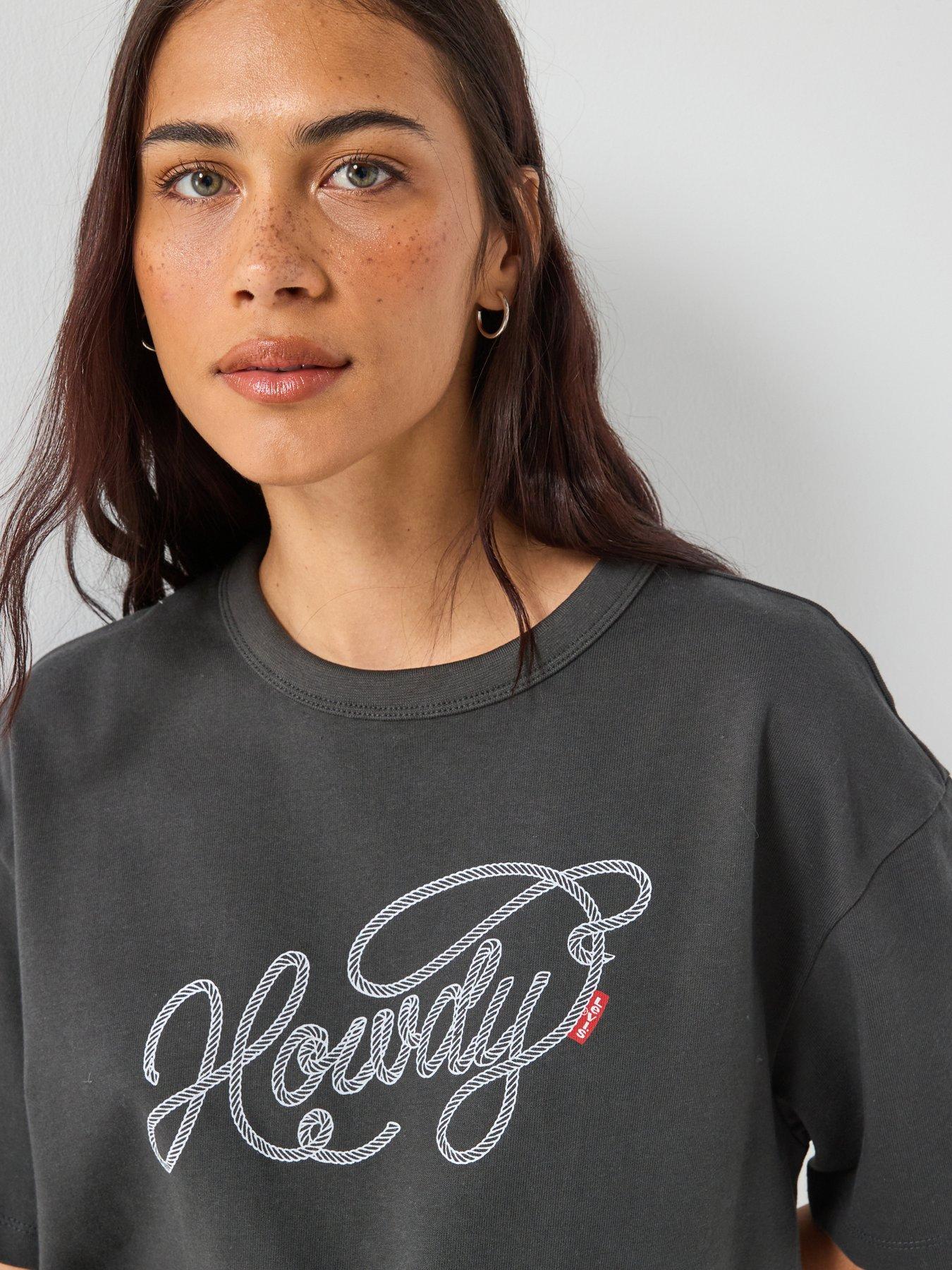 Image 5 of 6 of Levi's Graphic Tabor T-Shirt - Howdy Script Pirate - Black