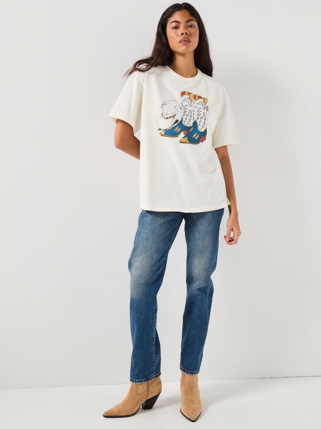 levis-graphic-tabor-t-shirt-cowboy-boot-and-hat-graphic-whitedetail