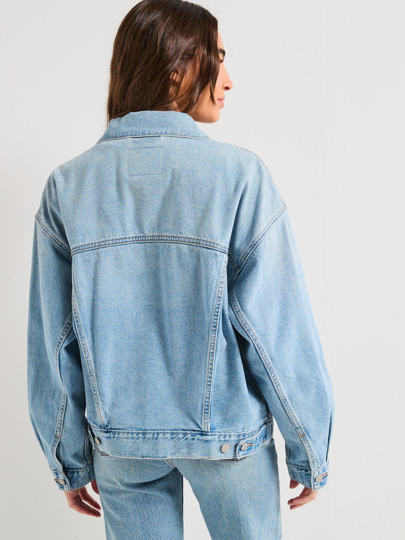 levis-90s-trucker-jacket-she-knew-bluestillFront