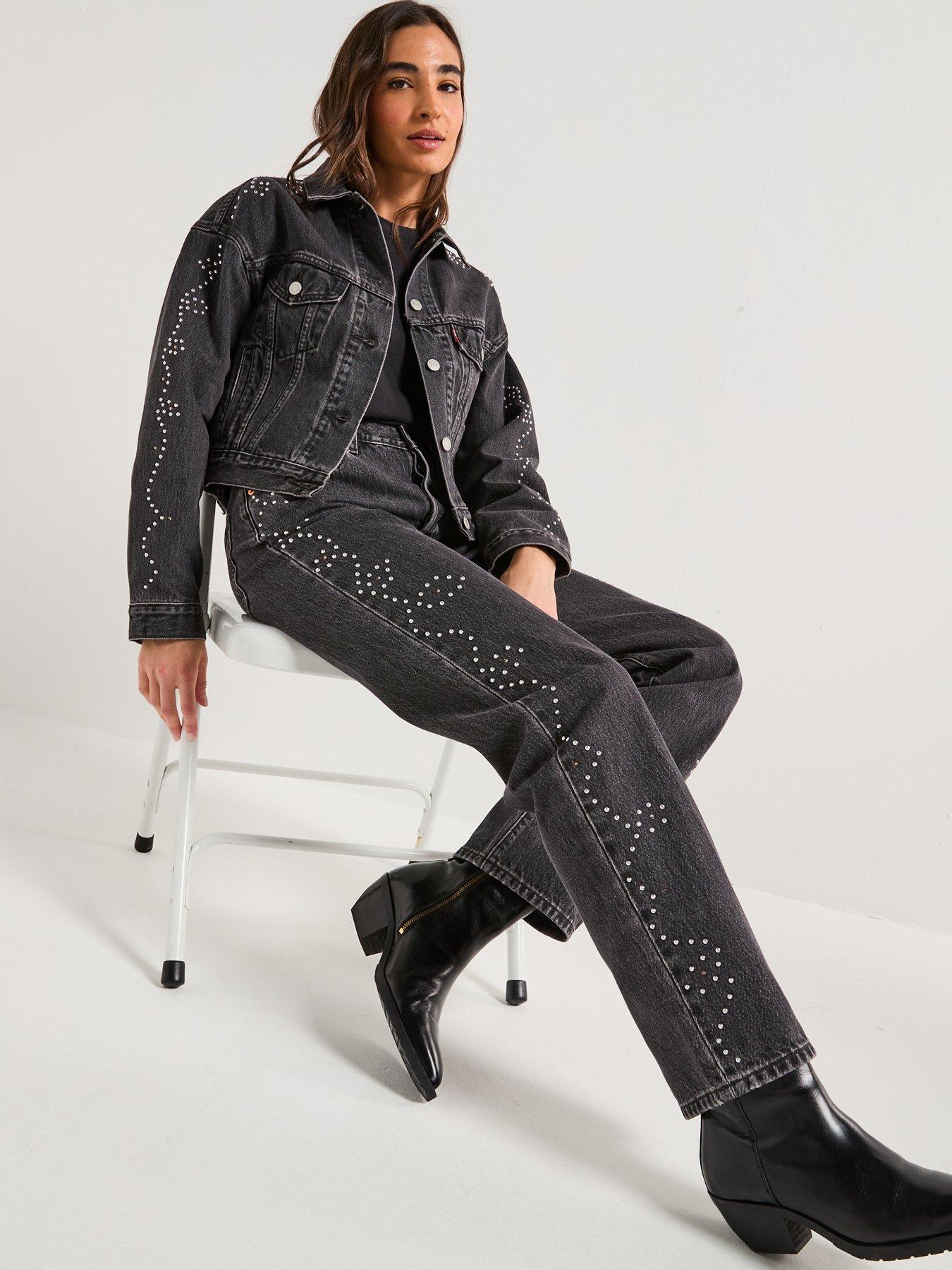 levis-shrunken-90s-trucker-jacket-bejewelled-blackoutfit