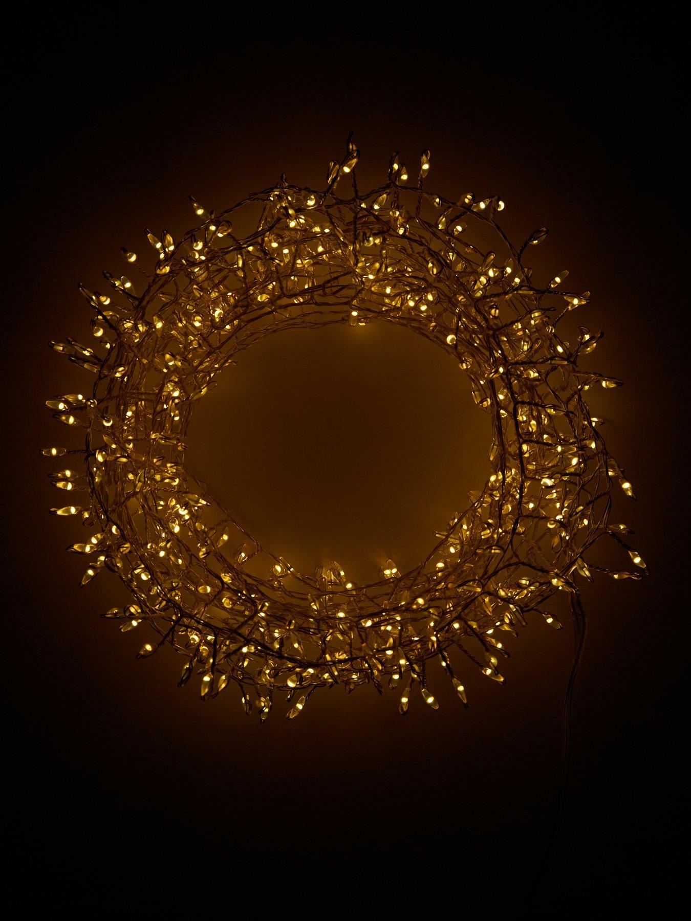 festive-500-led-dewdrop-indooroutdoor-christmas-cluster-lights-warm-whiteback