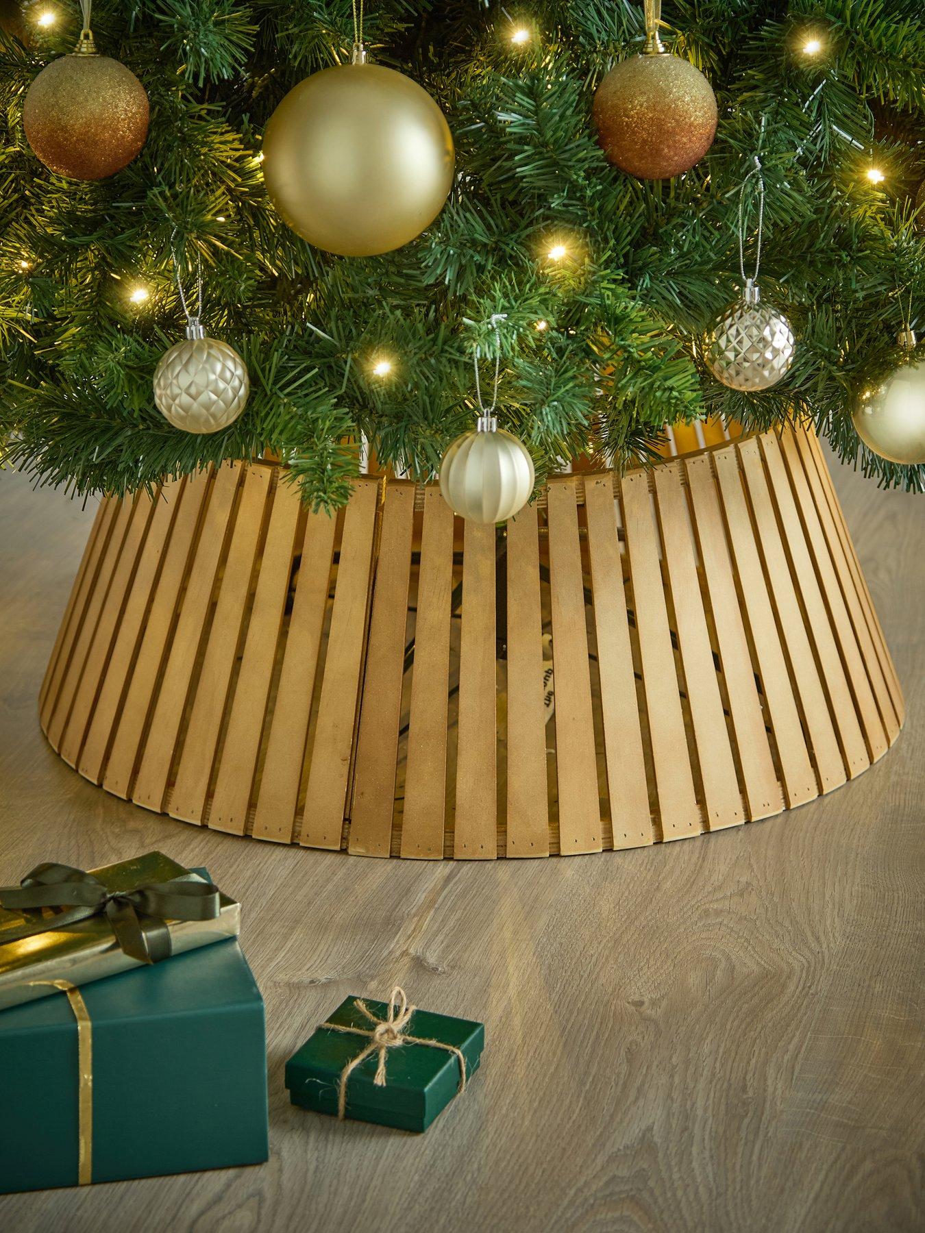 Festive Wooden Slat Christmas Tree Skirt - 66 cm