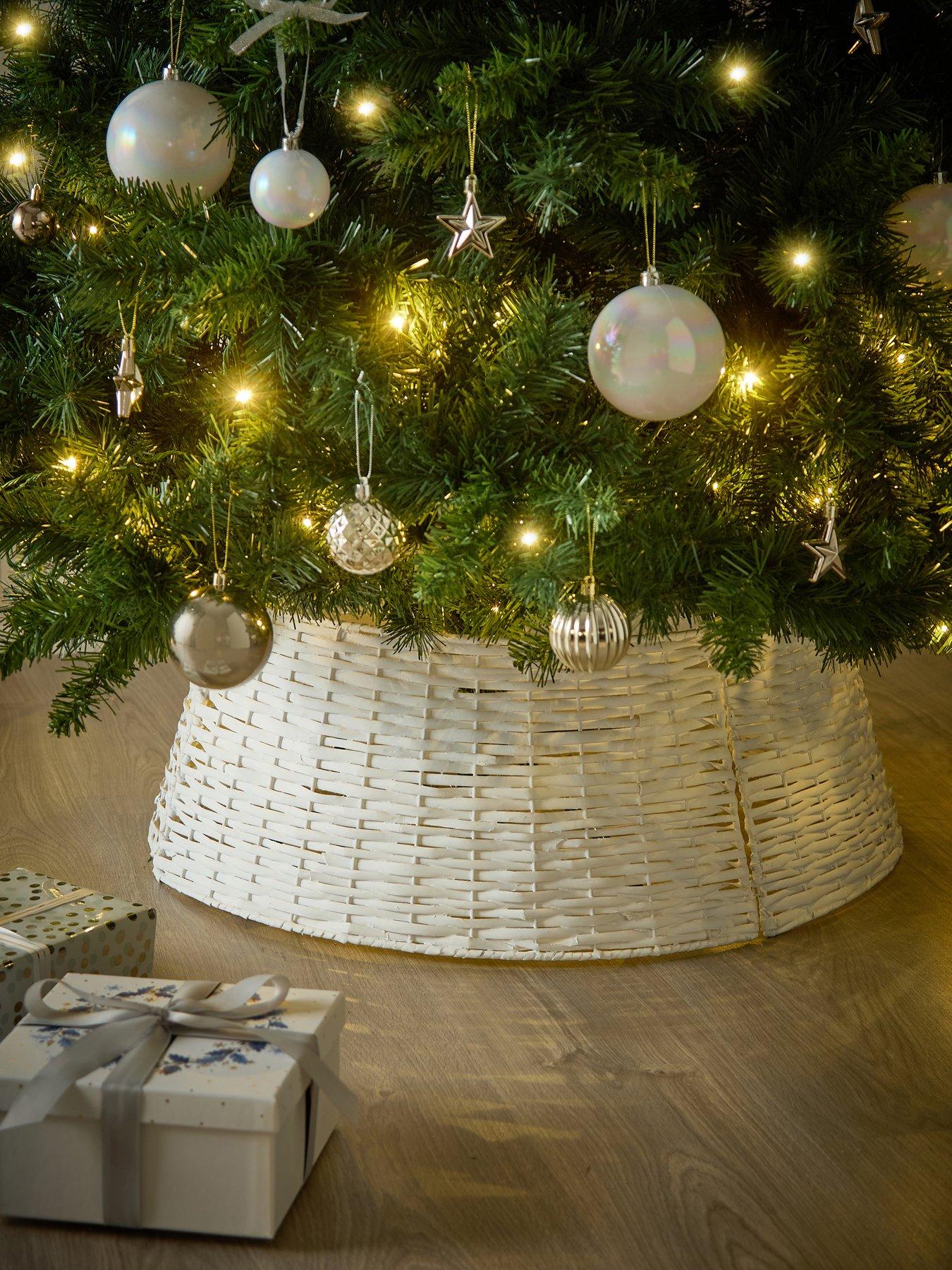 Festive White Wash Willow Christmas Tree Skirt - 50 x 70 cm