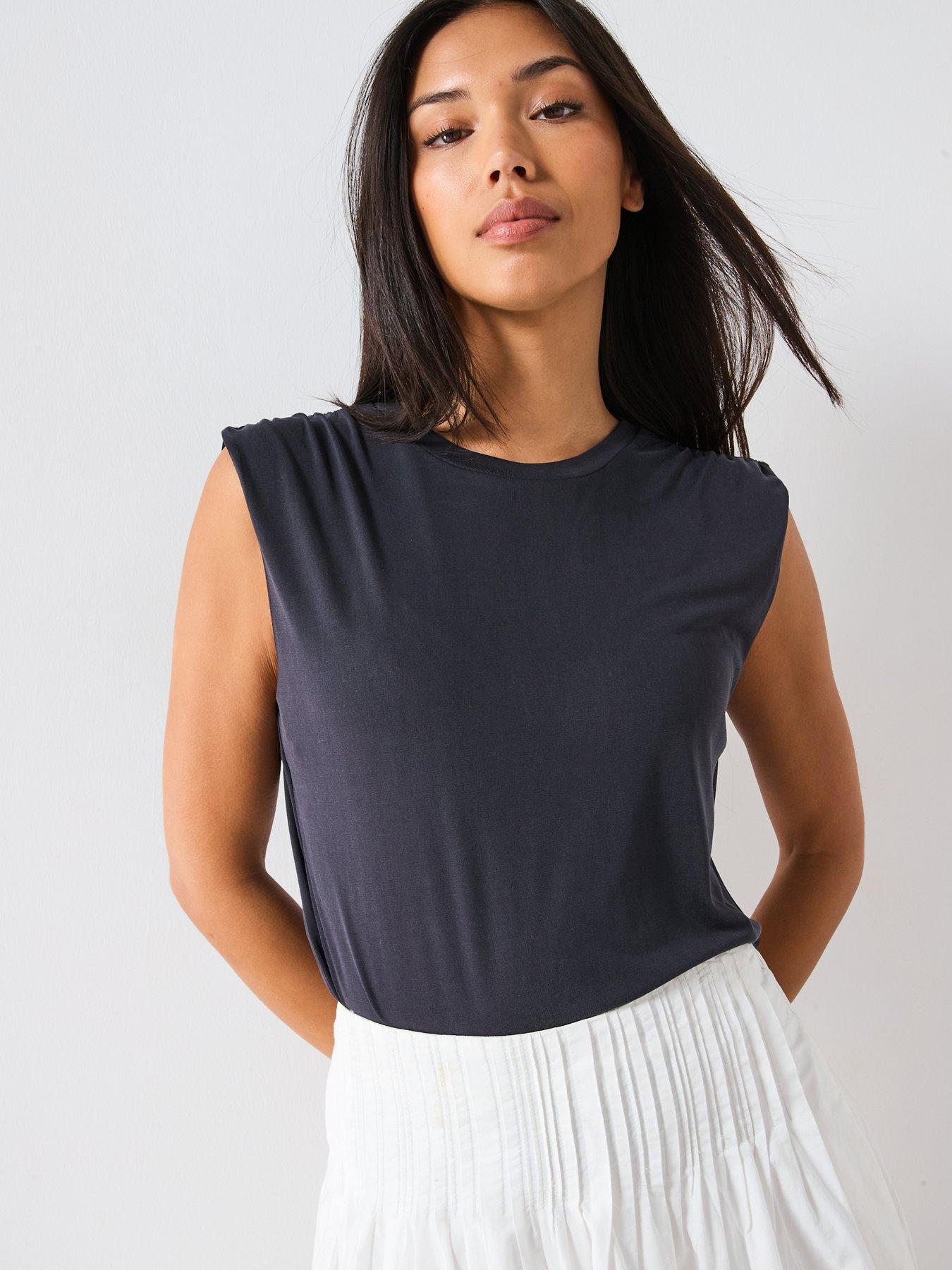 mango-flowy-t-shirt-with-gathered-shoulders-dark-greyoutfit