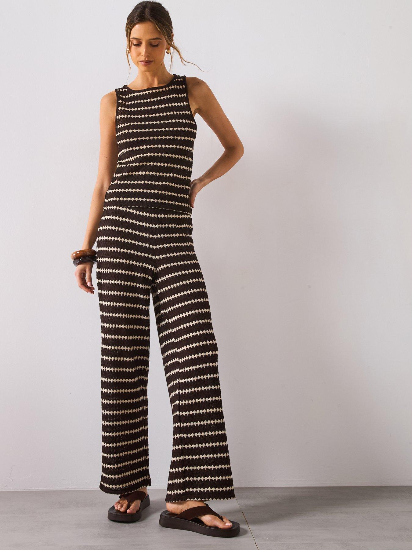 mango-knitted-top-with-geometric-print-brownback